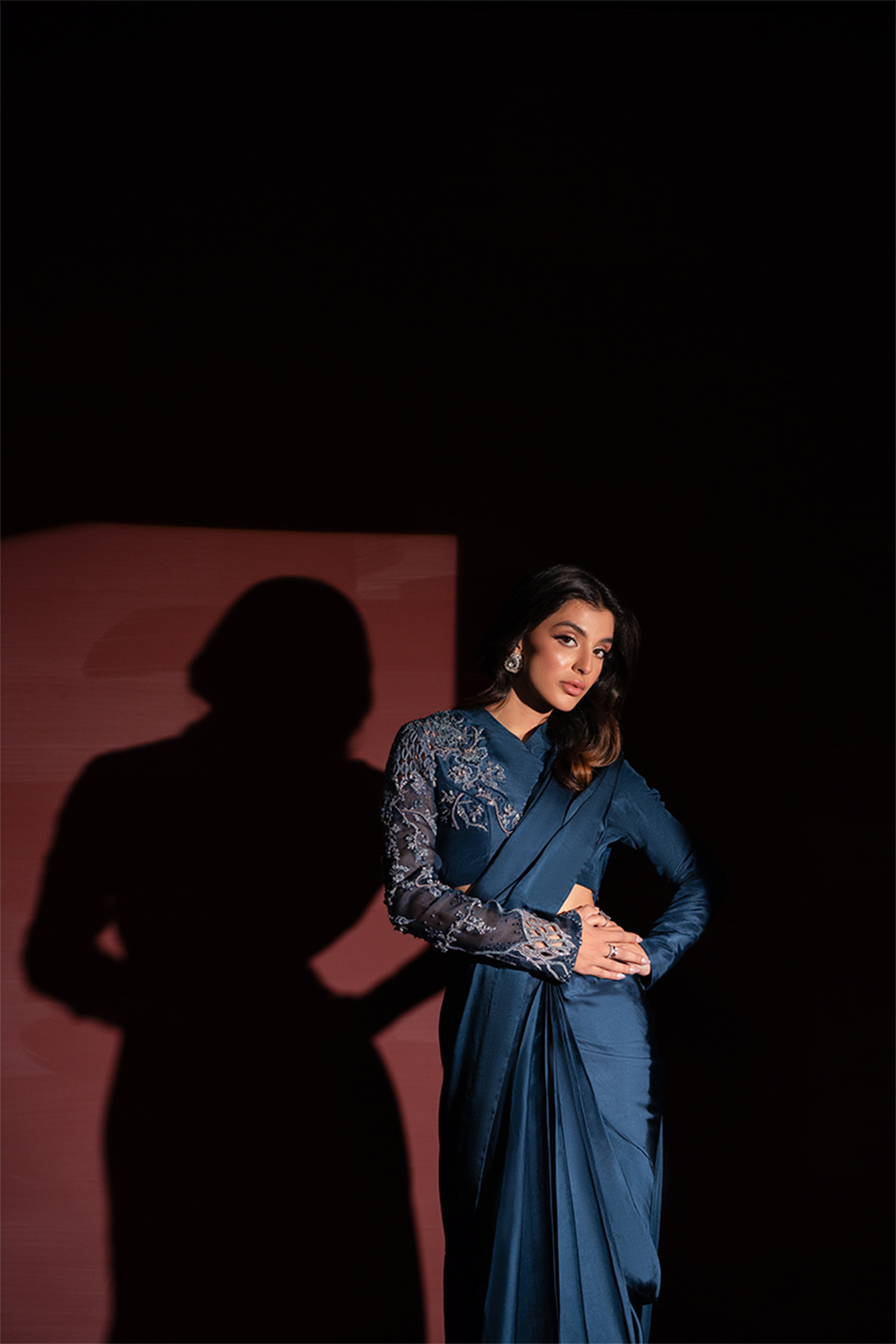 Deep Teal Embellished Silk Saree Set (4-Piece) - Image 9