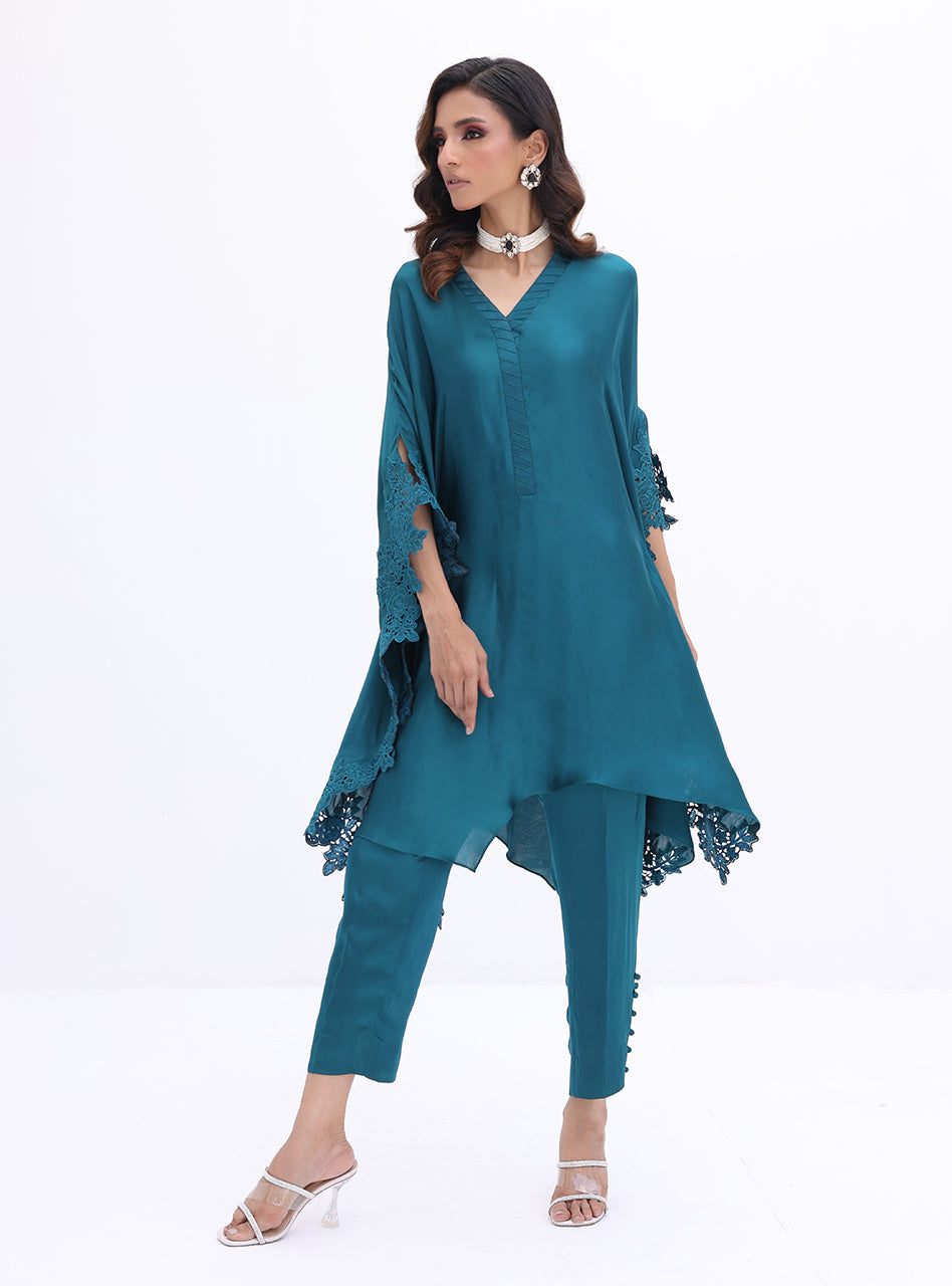 Teal Embroidered Charmeuse Silk Cape Set (2-Piece) - Image 4