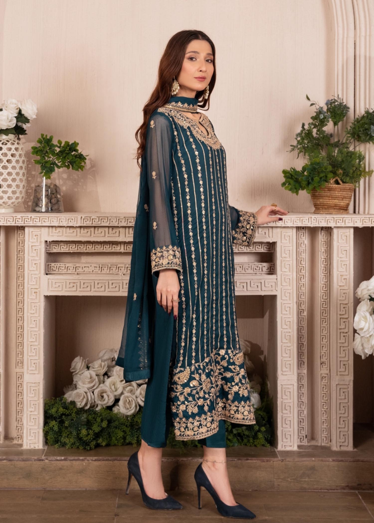 Pakistani Teal Embroidered Chiffon Kurta Set (3-Piece) - Image 2