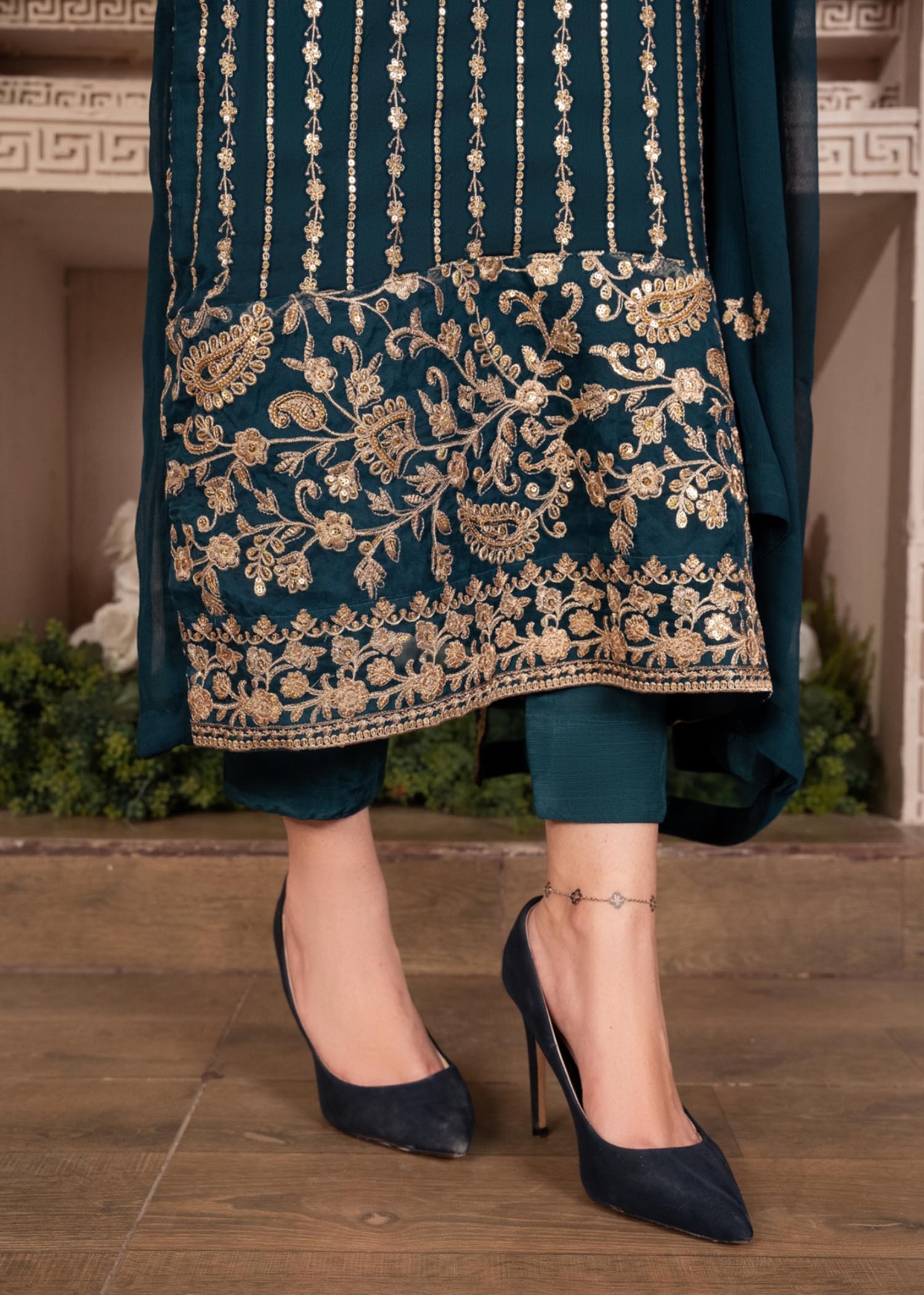Pakistani Teal Embroidered Chiffon Kurta Set (3-Piece) - Image 8