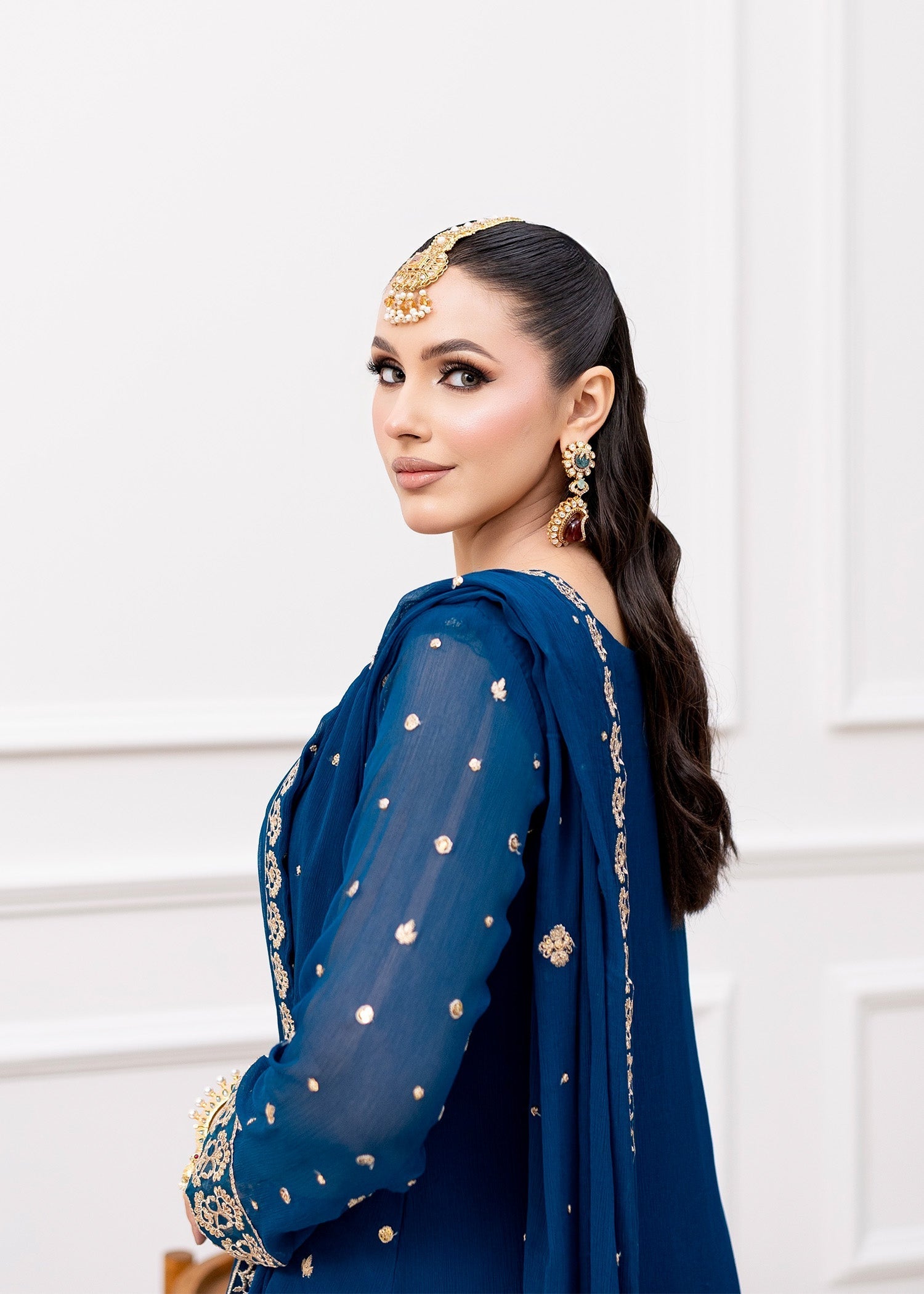 Teal Gold Embroidered Chiffon Kurta Set (3-Piece) - Image 3