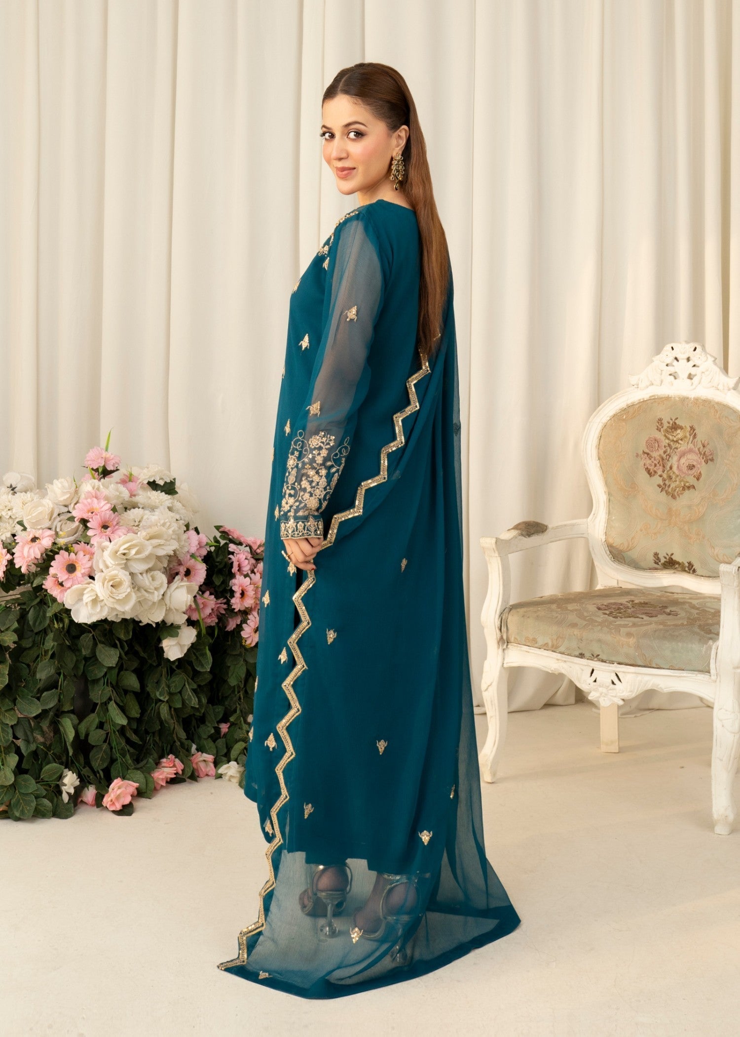 Pakistani Teal Embroidered Chiffon Kurta Set (3-Piece) - Image 3