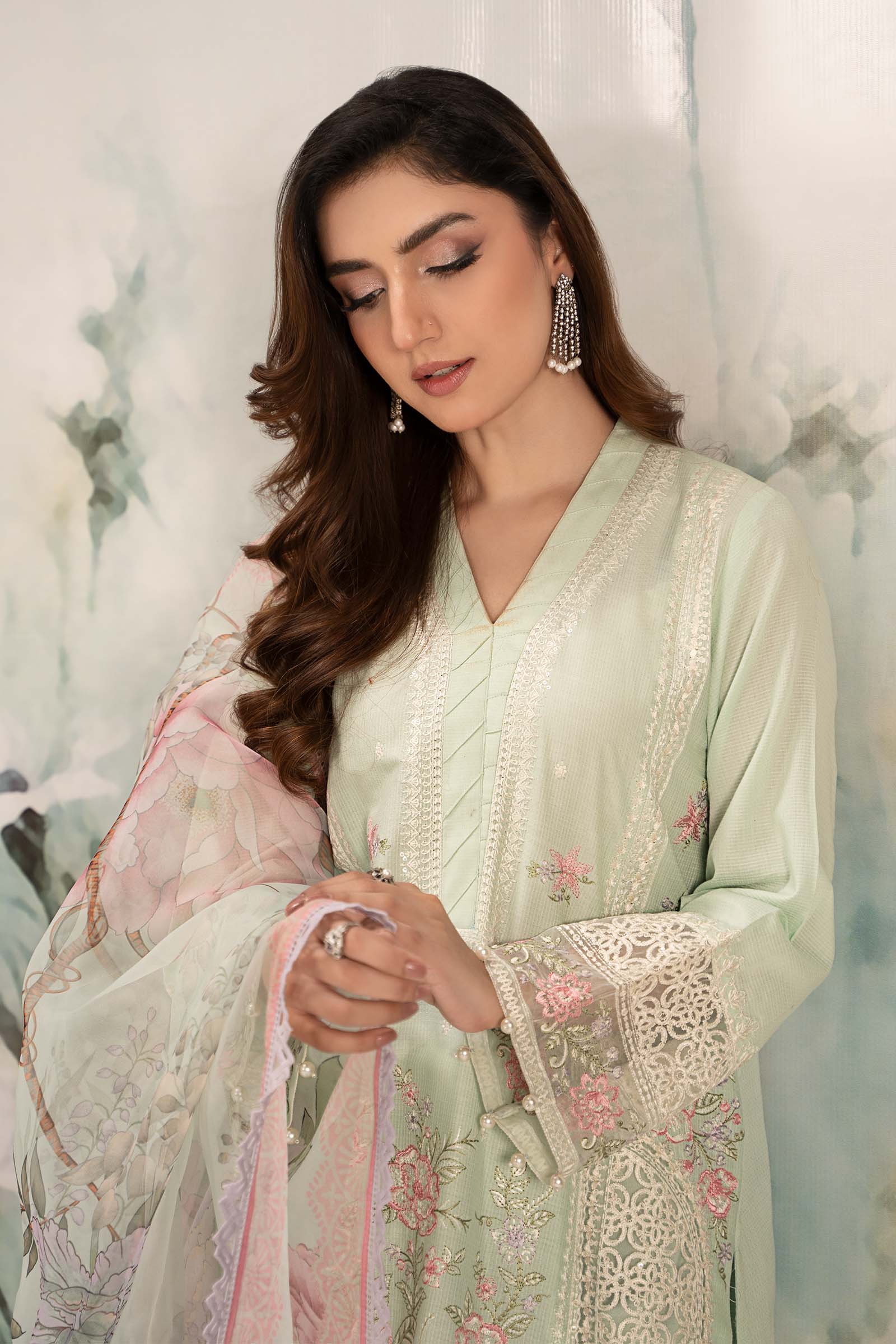 Pakistani Ferozi Embroidered Dobby Lawn 3-Piece Suit - Image 12