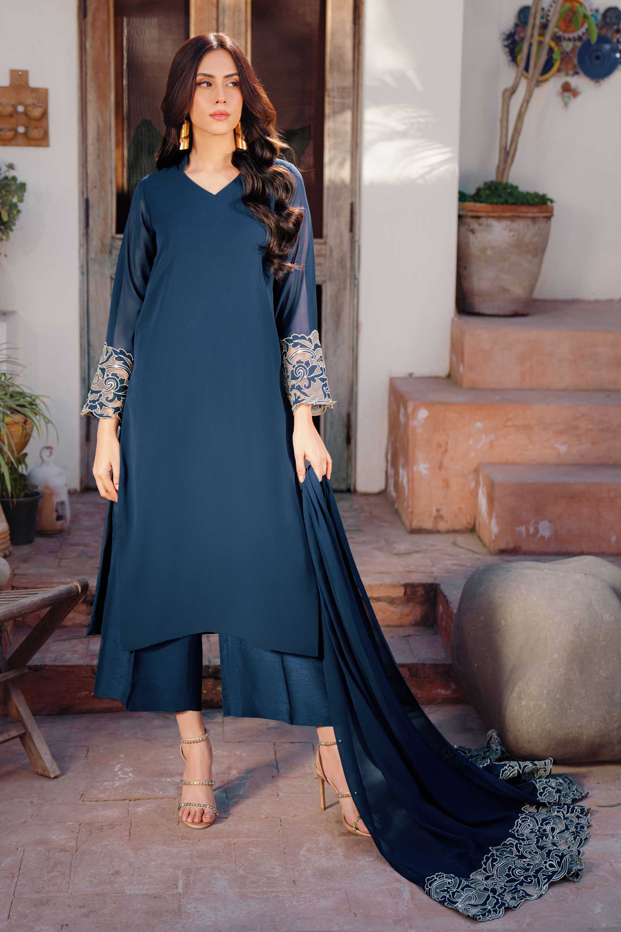 Teal Appliqué Georgette Salwar Kameez (3-Piece) - Image 5