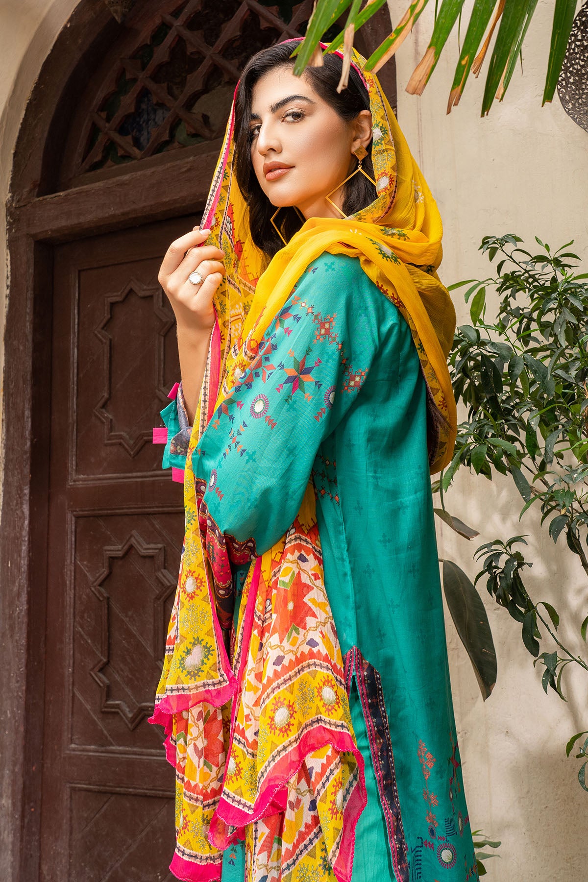 Pakistani Teal Digital Printed Lawn Salwar Kameez (3-Piece) - Image 3