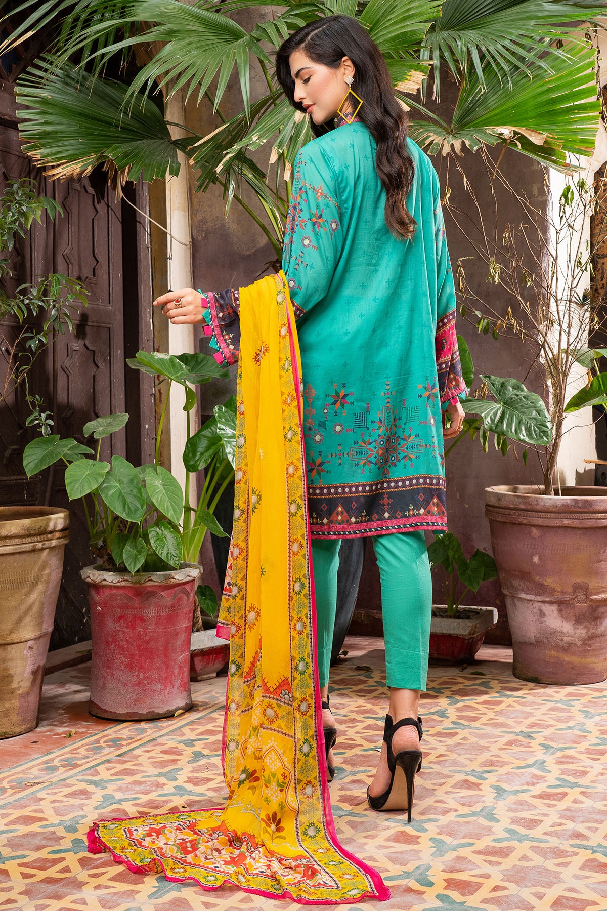 Pakistani Teal Digital Printed Lawn Salwar Kameez (3-Piece) - Image 4
