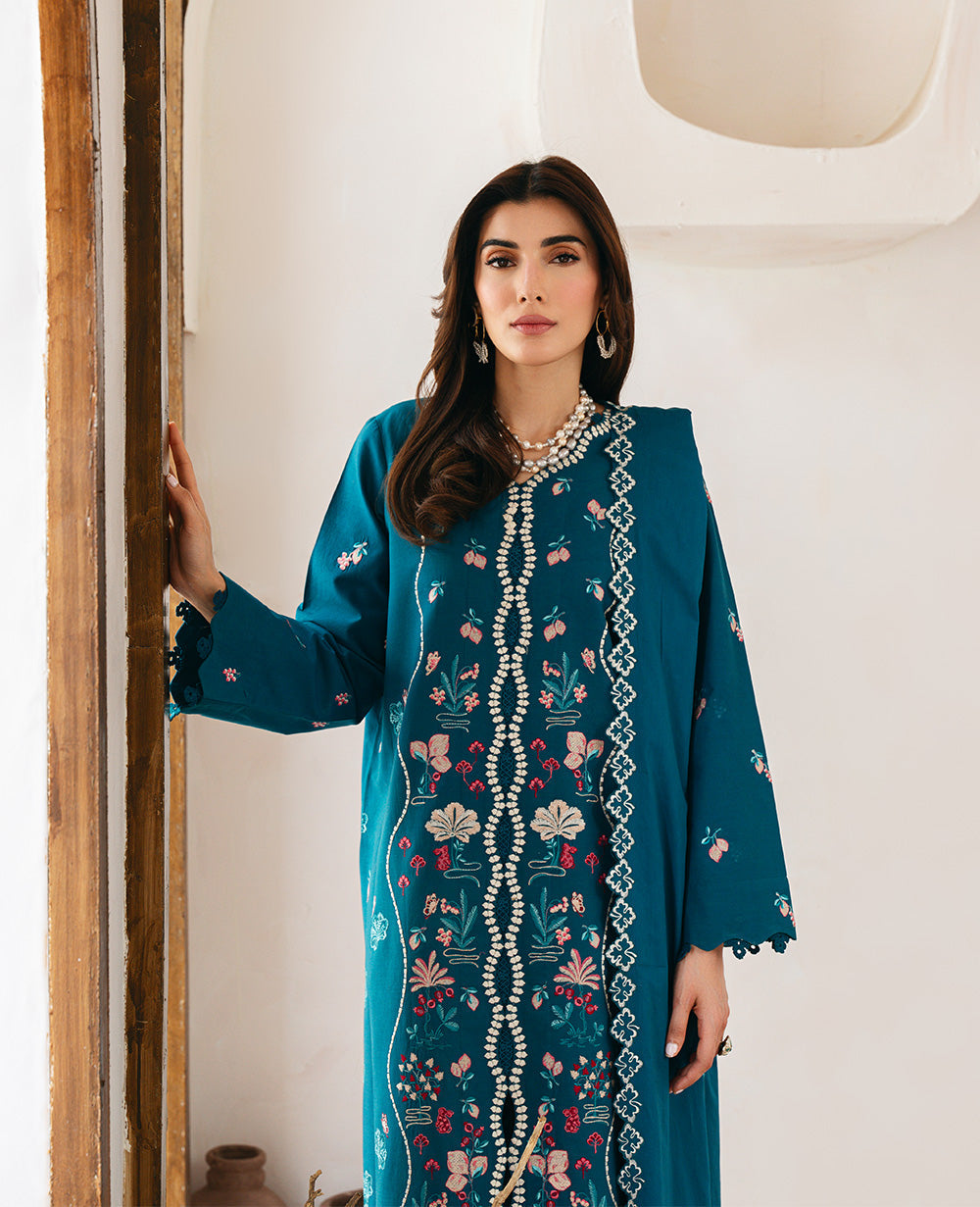 Teal Shikargah Embroidered Lawn Salwar Kameez (3-Piece) - Image 3