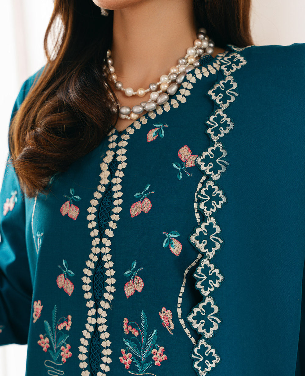 Teal Shikargah Embroidered Lawn Salwar Kameez (3-Piece) - Image 6