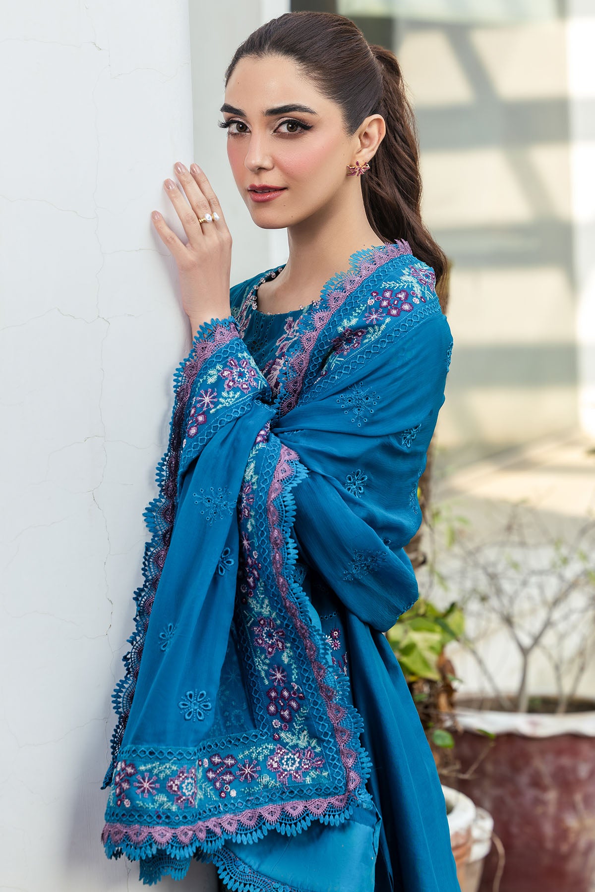 Pakistani Teal Schiffli Embroidered Lawn 3-Piece Suit - Image 4