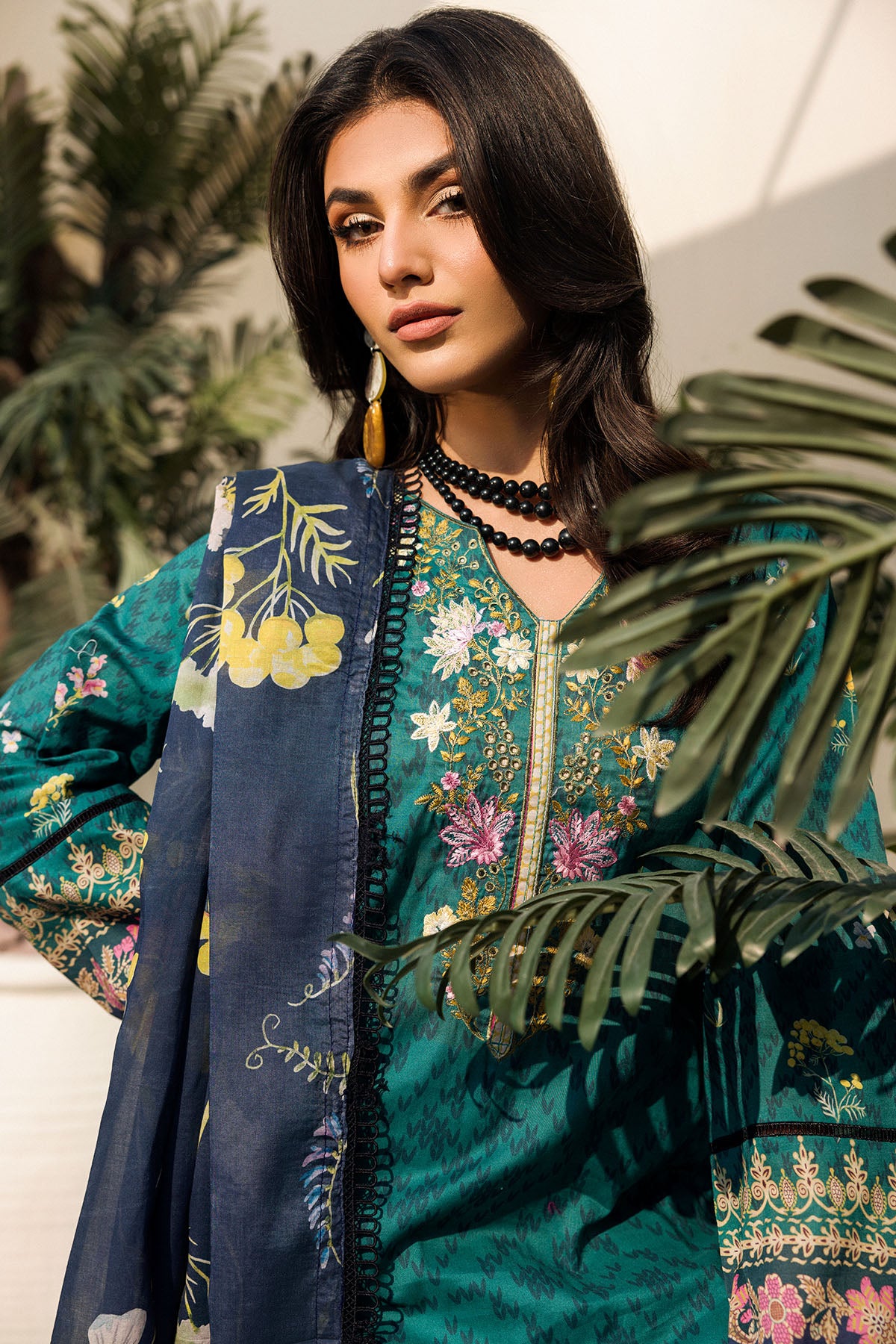 Teal Schiffli Embroidered Lawn Salwar Kameez (3-Piece) - Image 5