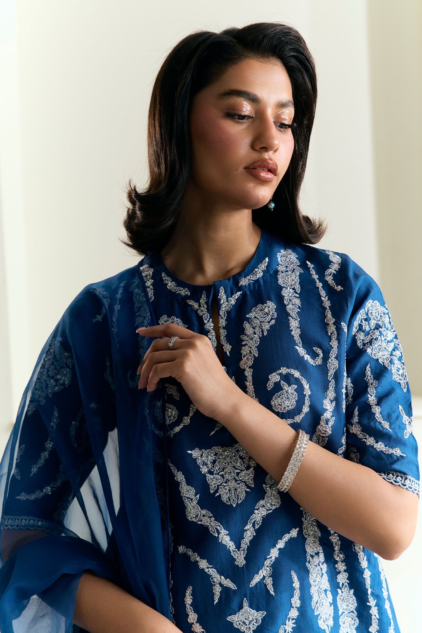 Pakistani Teal Blue Embroidered Raw Silk Kurta Set (3-Piece) - Image 5