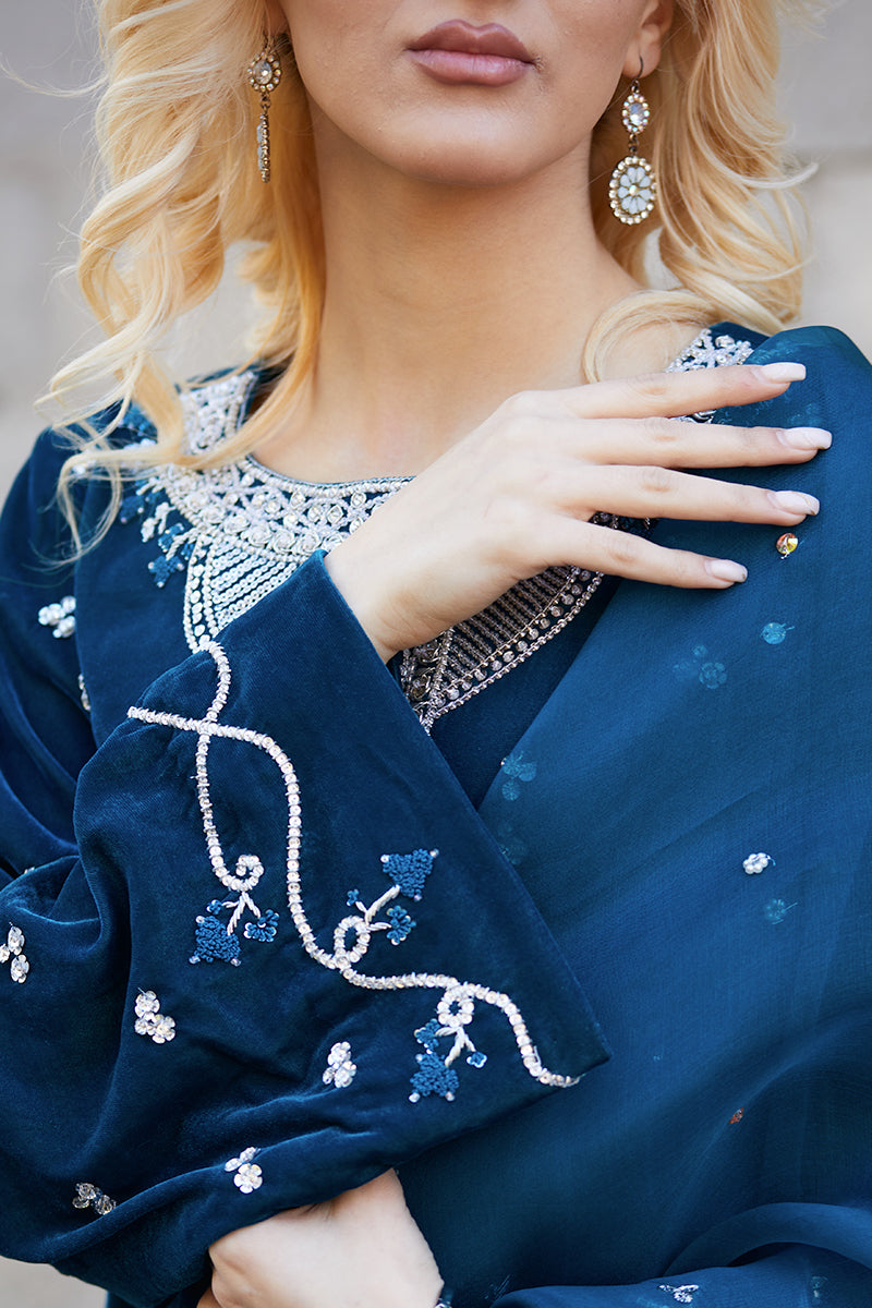 Teal Embellished Velvet & Raw Silk Salwar Kameez (3-Piece) - Image 10