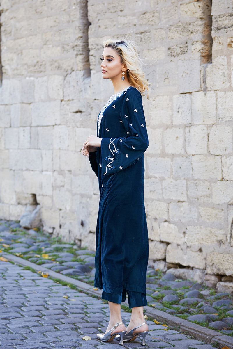 Teal Embellished Velvet & Raw Silk Salwar Kameez (3-Piece) - Image 5