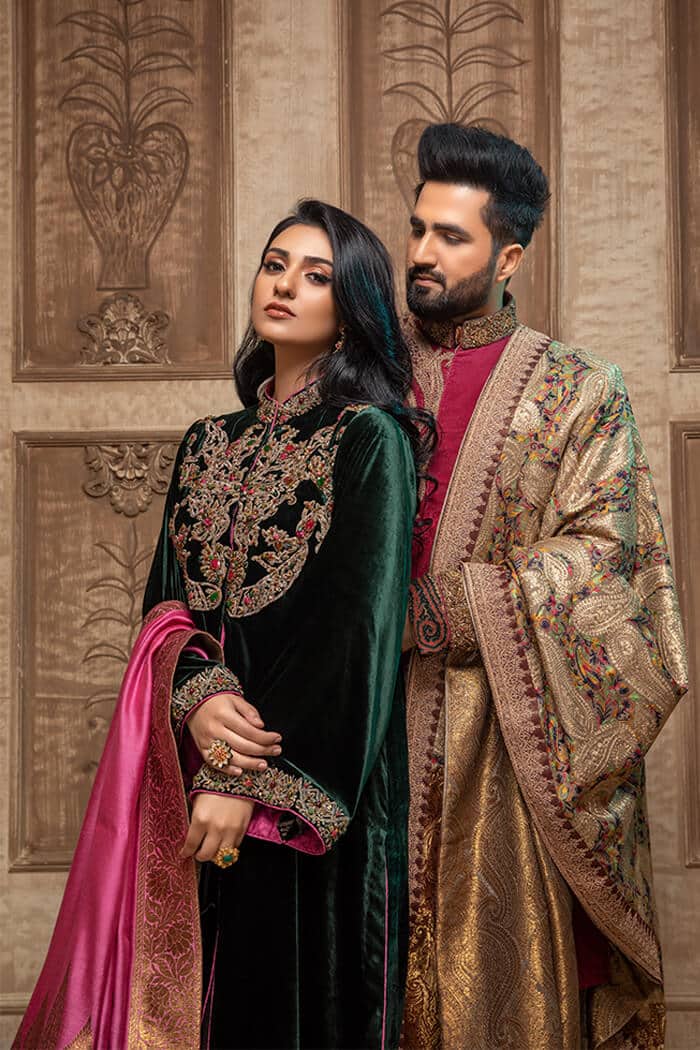 Pakistani Royal Teal Hand-Embellished Velvet Salwar Kameez (3-Piece) - Image 4