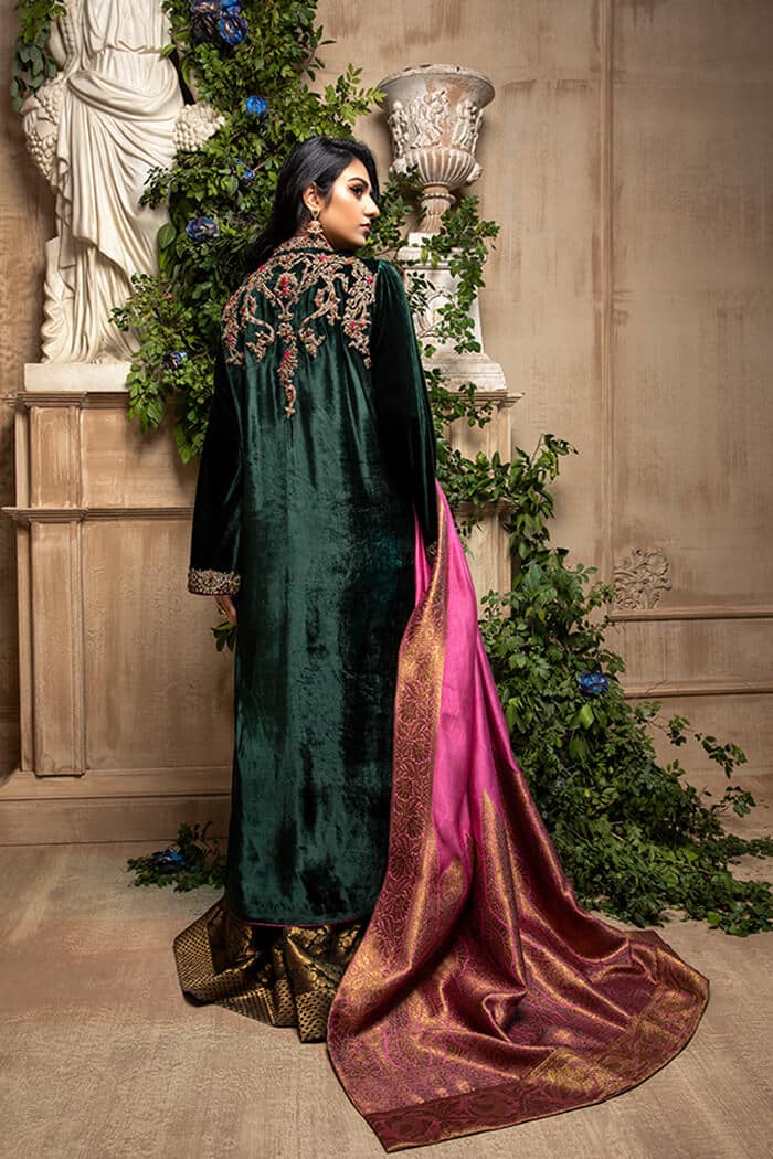 Pakistani Royal Teal Hand-Embellished Velvet Salwar Kameez (3-Piece) - Image 6