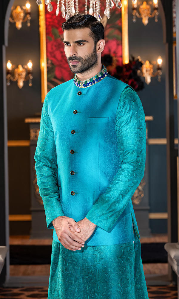 Ferozi Embroidered Collar Waistcoat Kurta (3-Piece) - Image 4
