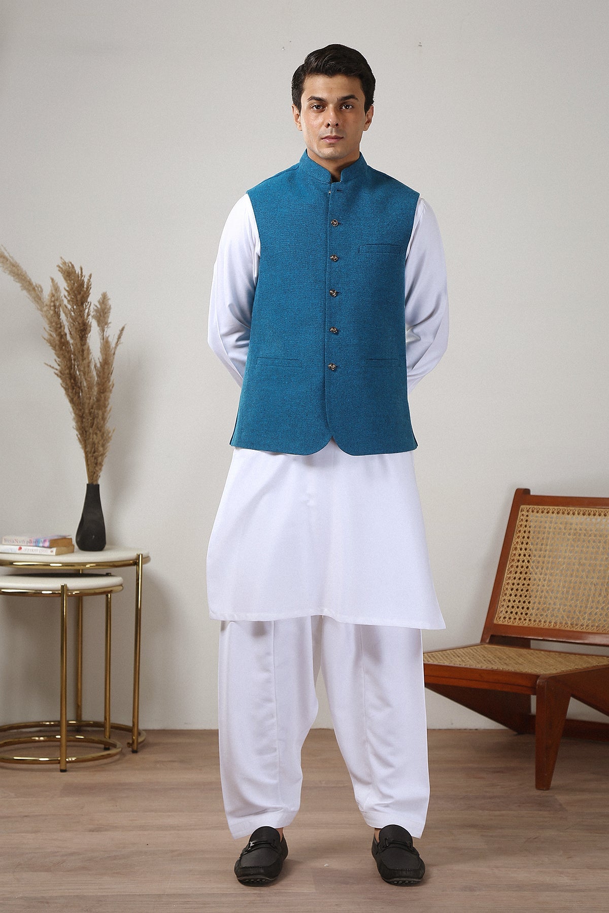 Ferozi Yarn Dyed Waistcoat Kurta Set (3-Piece) - Image 1