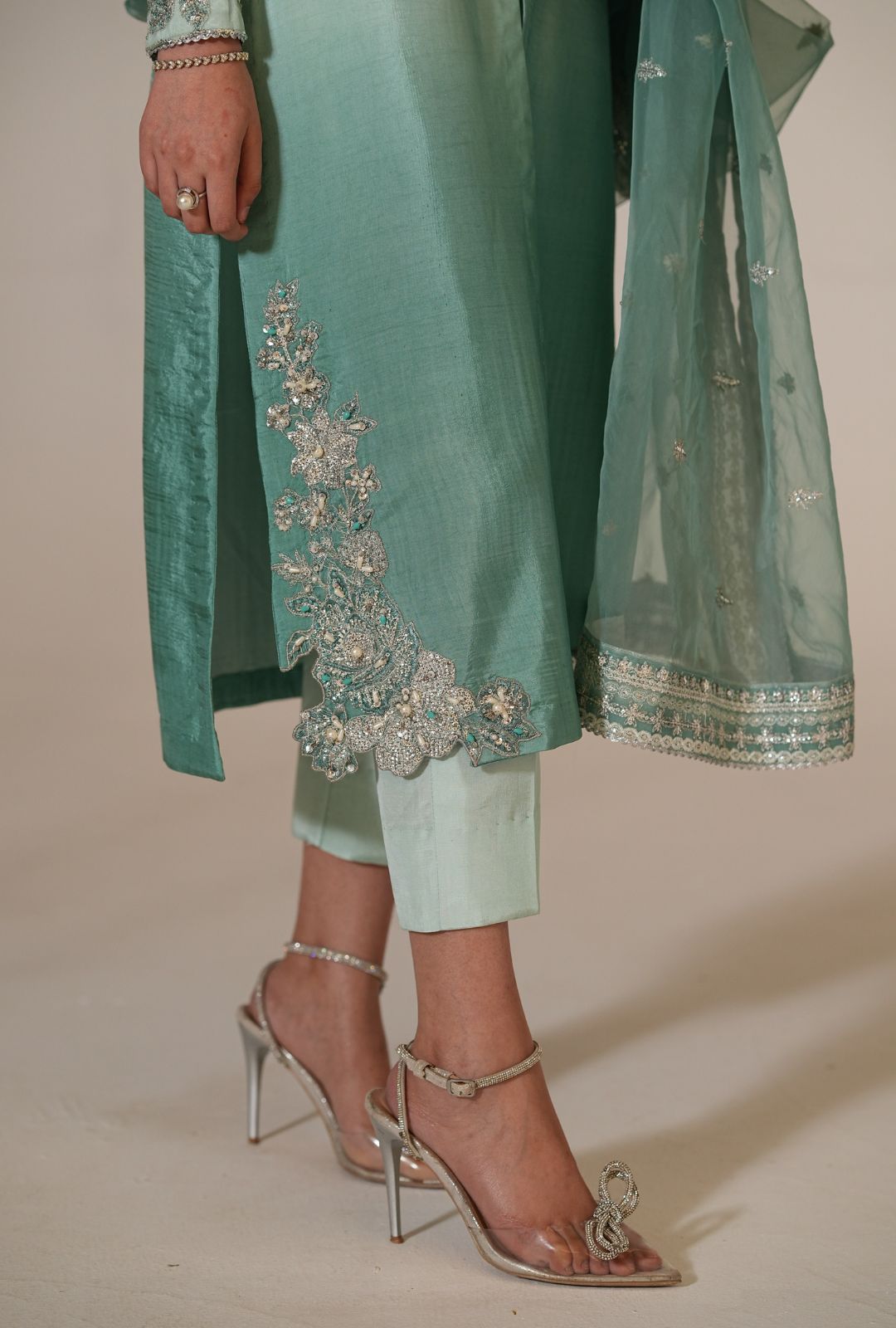 Pakistani Turquoise Ombre Embellished Tussle Silk Salwar Kameez (3-Piece) - Image 7