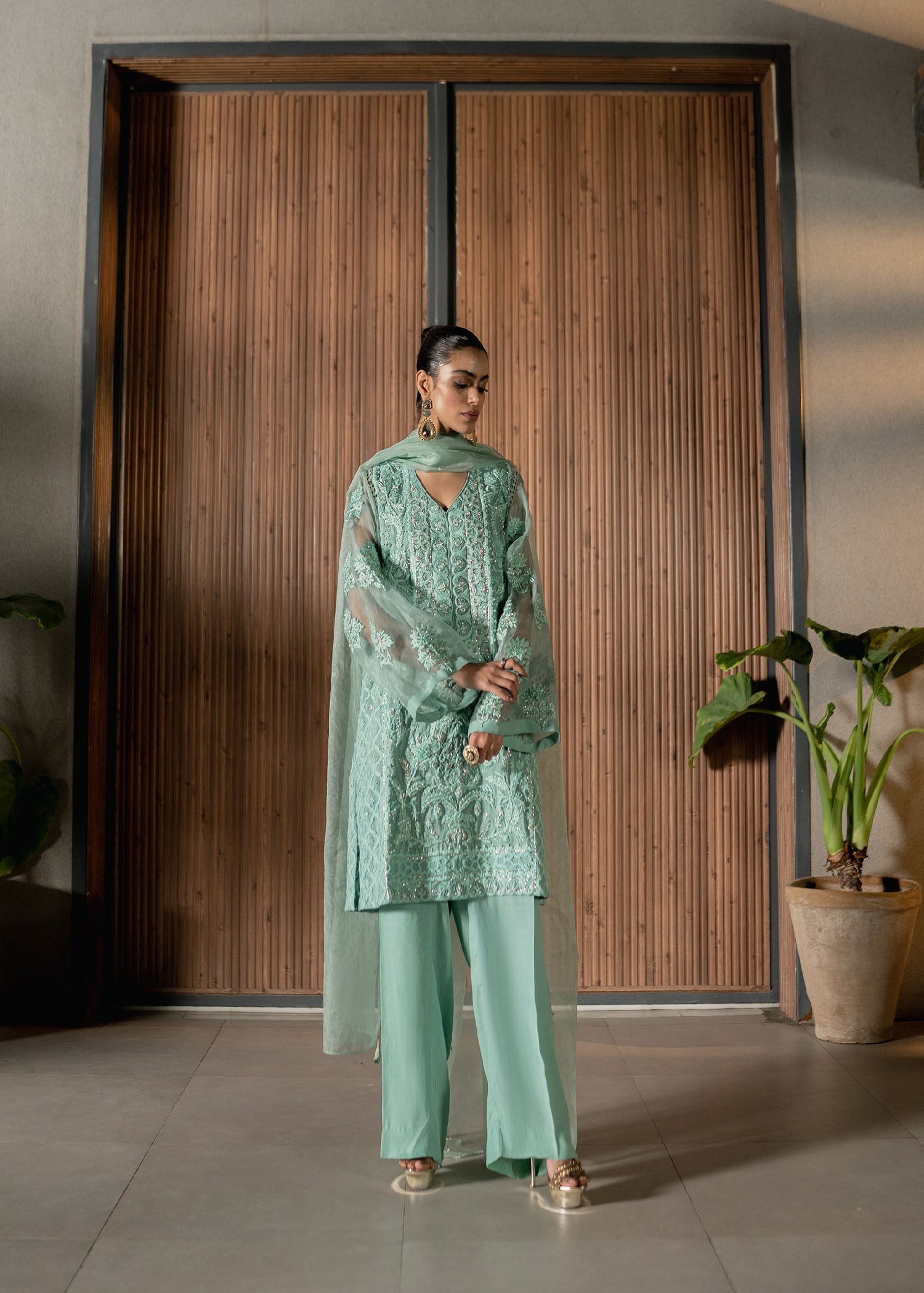 Turquoise Embroidered Cotton Net & Organza Kurta Set (4-Piece) - Image 2