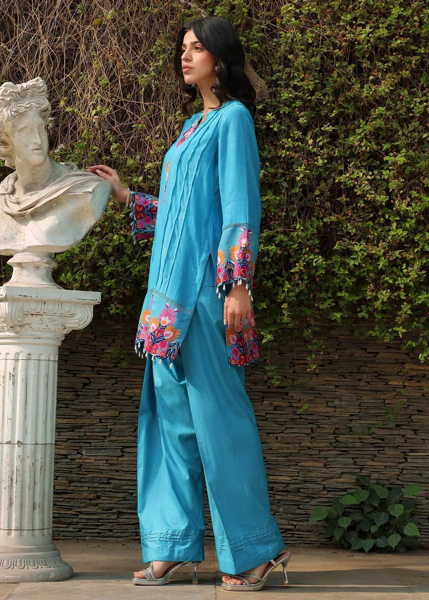 Pakistani Ferozi Embroidered Kora Cotton Salwar Kameez (2-Piece) - Image 6