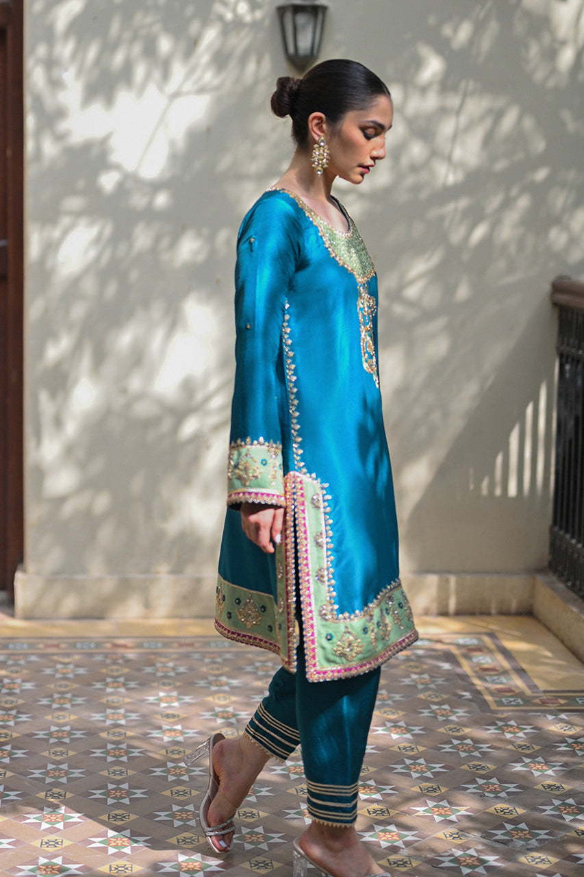 Pakistani Deep Turquoise Zardozi Silk Salwar Kameez (3-Piece) - Image 3