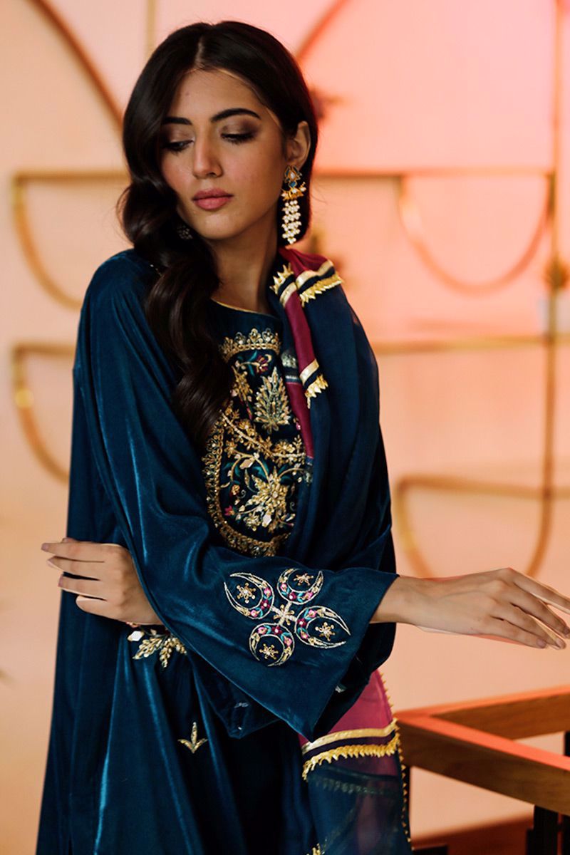 Pakistani Deep Turquoise Embroidered Velvet Salwar Kameez (3-Piece) - Image 6