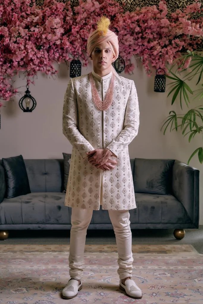 White Metallic Motif Silk-Blend Achkan Sherwani (2-Piece) - Image 3