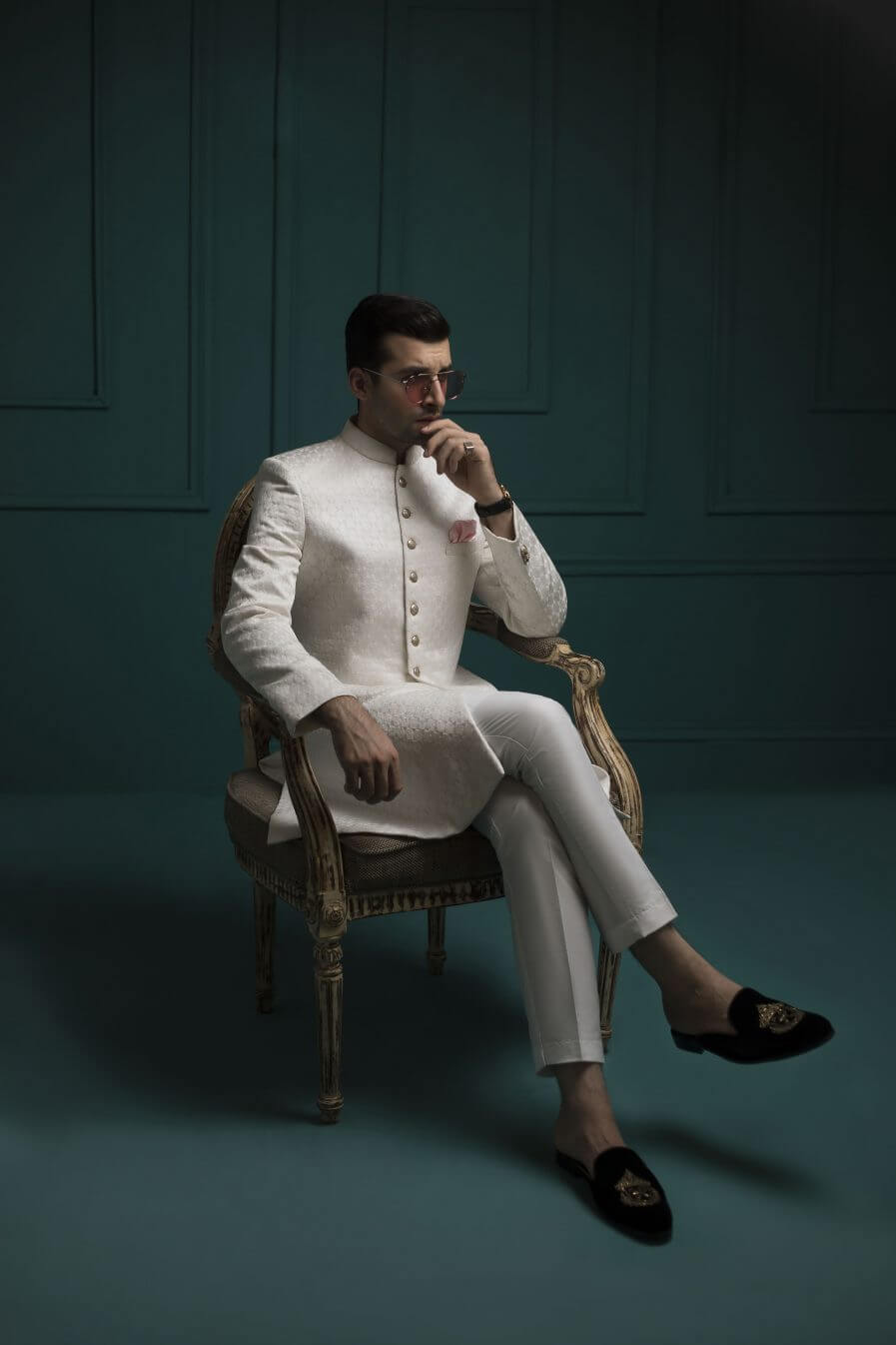 White Self-Embossed Silk Sherwani Set (4-Piece) - Image 4