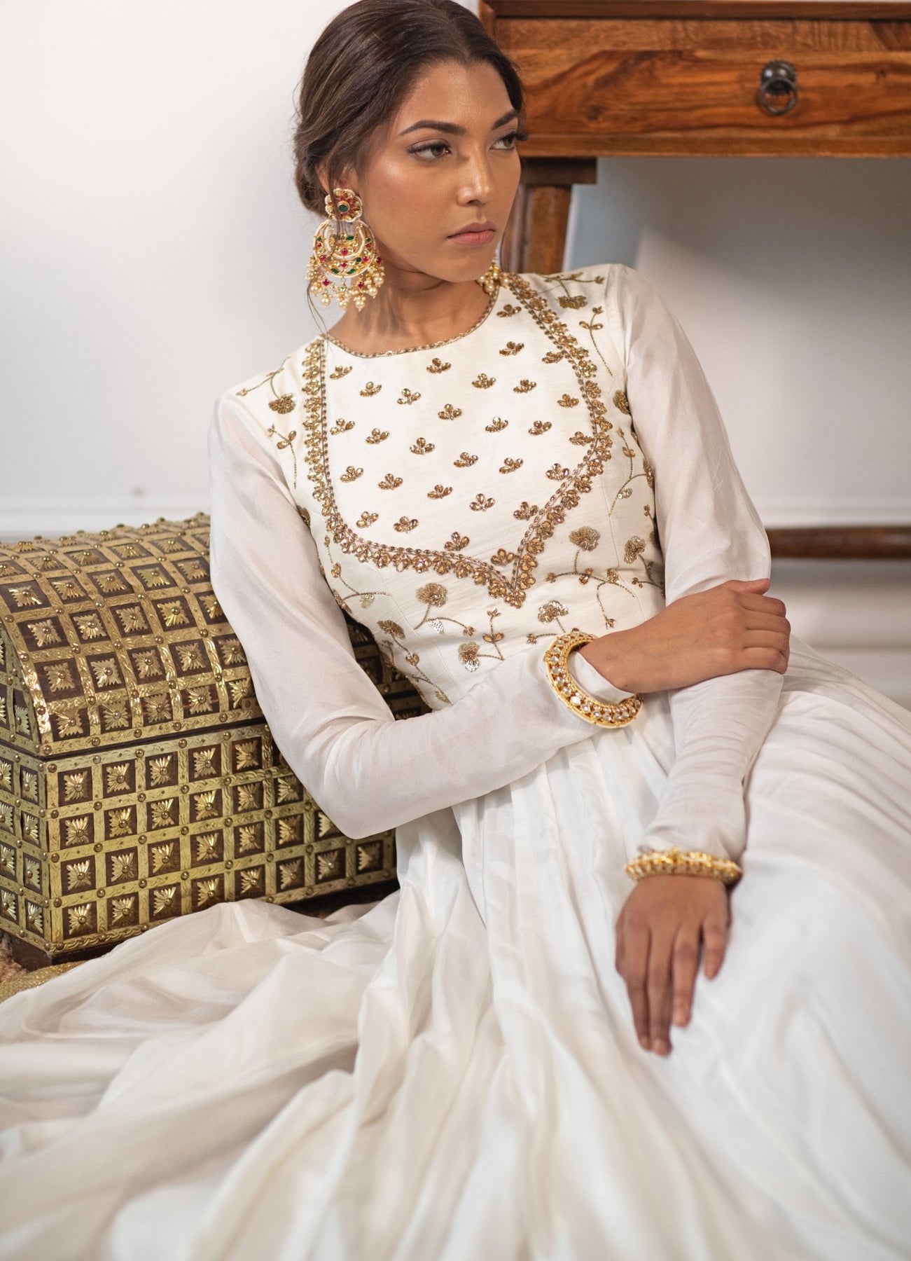 White Kundan Dabka Butter Silk Anarkali (2-Piece) - Image 4