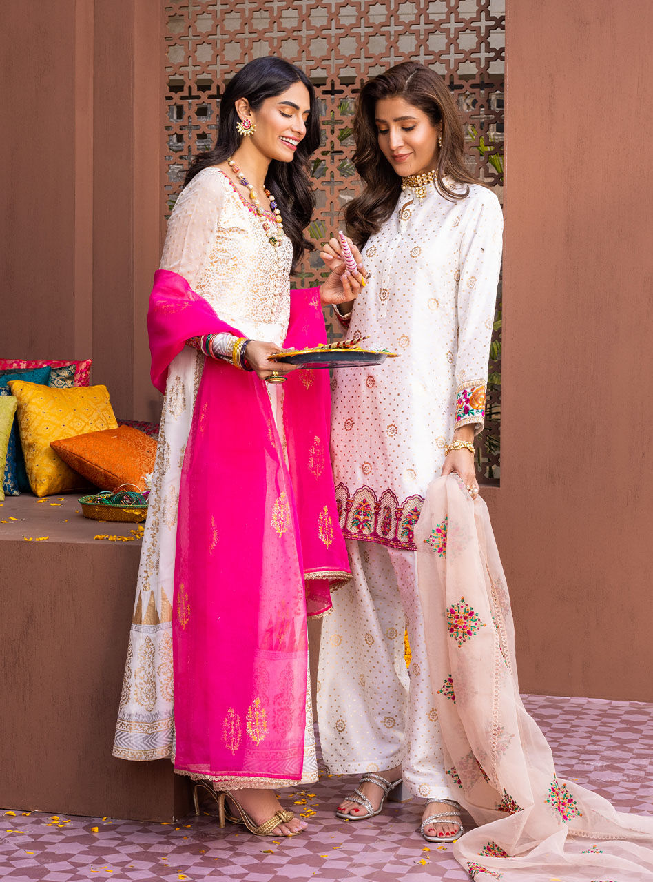 Pearly White Embroidered Chiffon Organza Anarkali (3-Piece) - Image 3