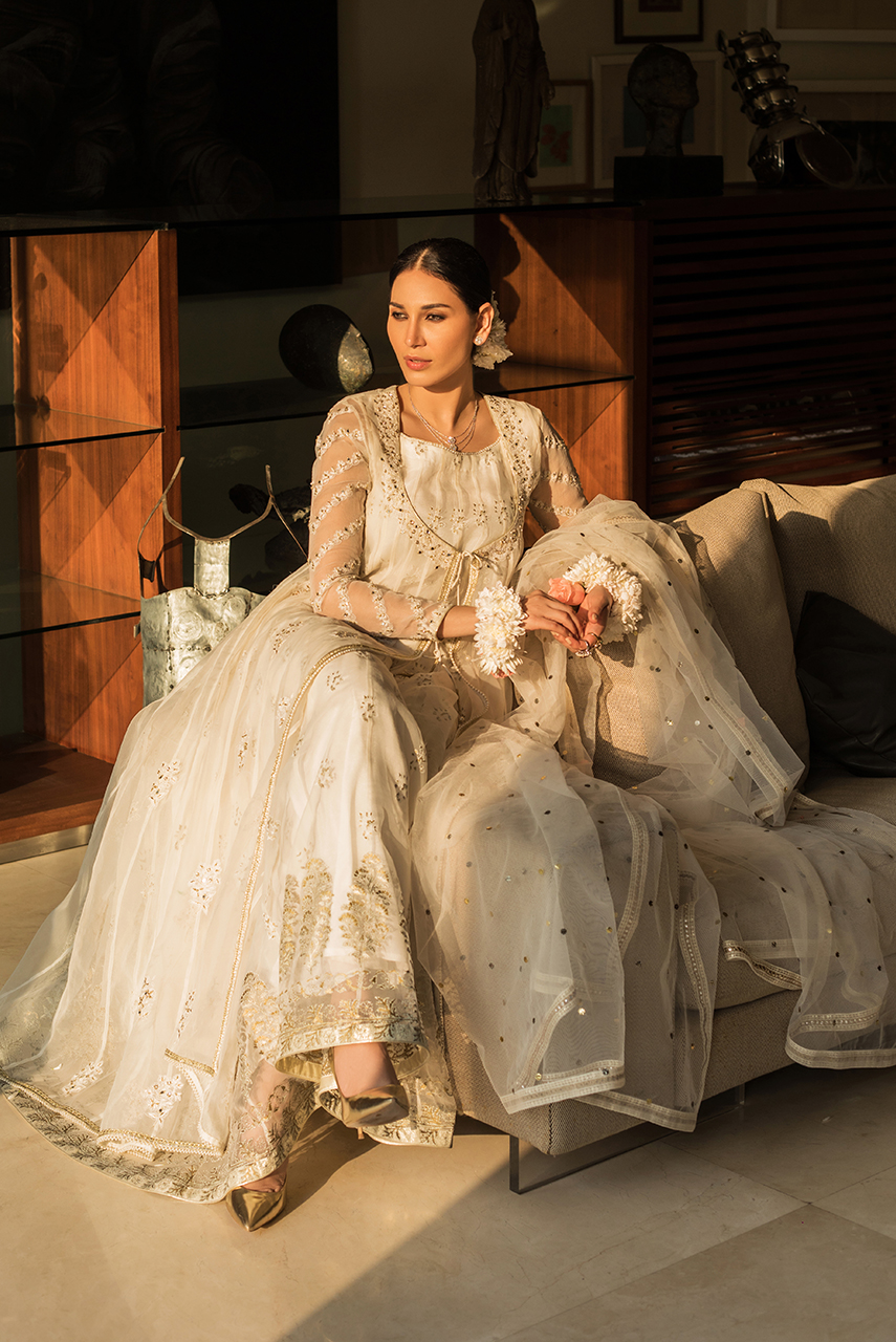 White Resham Zardozi Organza Anarkali (3-Piece) - Image 4
