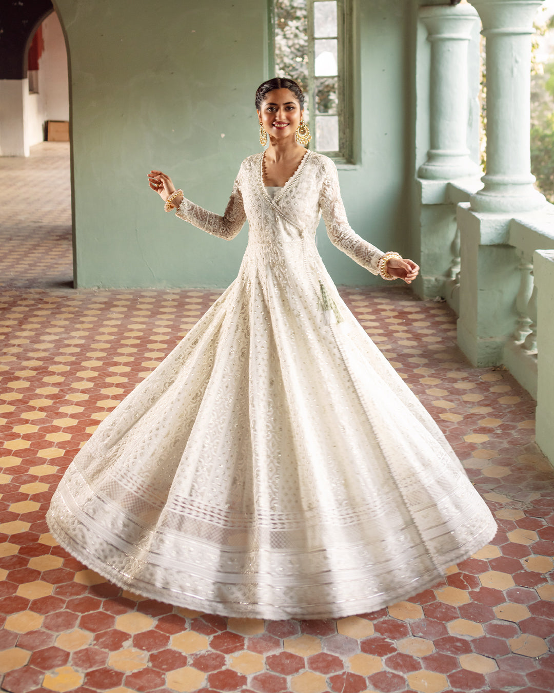White Chikankari Organza Kalidaar Angrakha (3-Piece) - Image 2