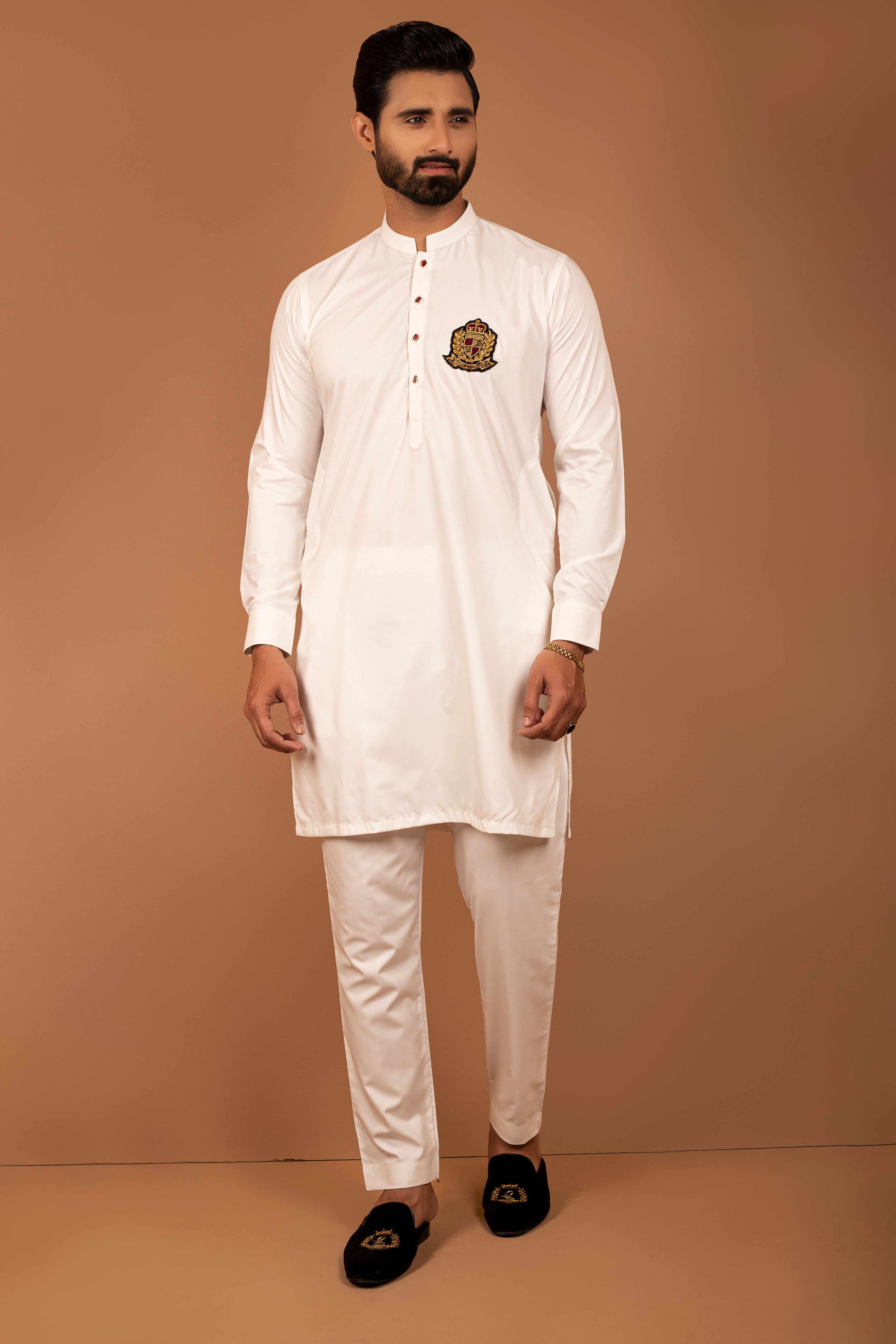 White Crest Embroidered Cotton Kurta Pajama (2-Piece) - Image 1