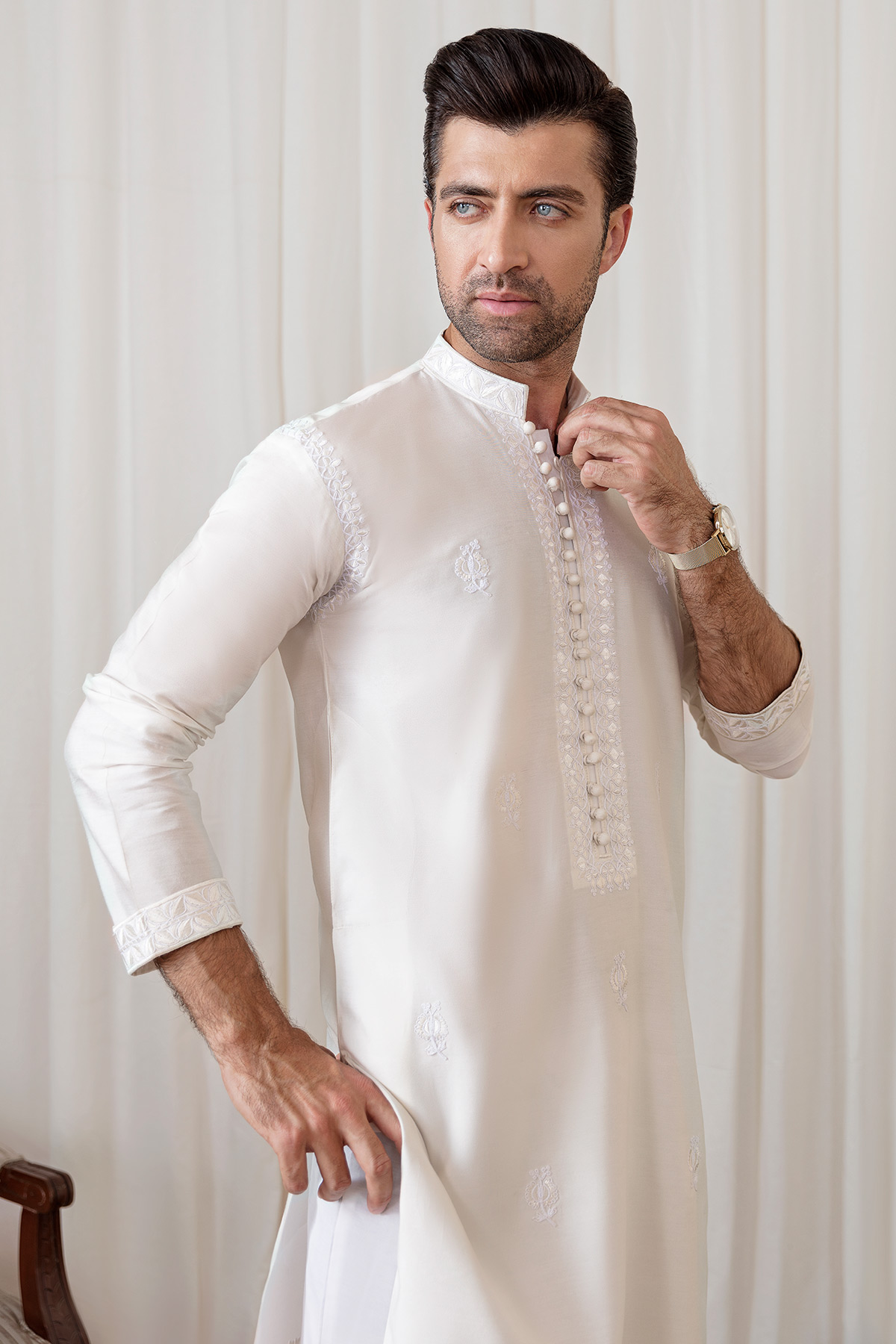 White Resham Embroidered Pure Cotton Kurta (2-Piece) - Image 3