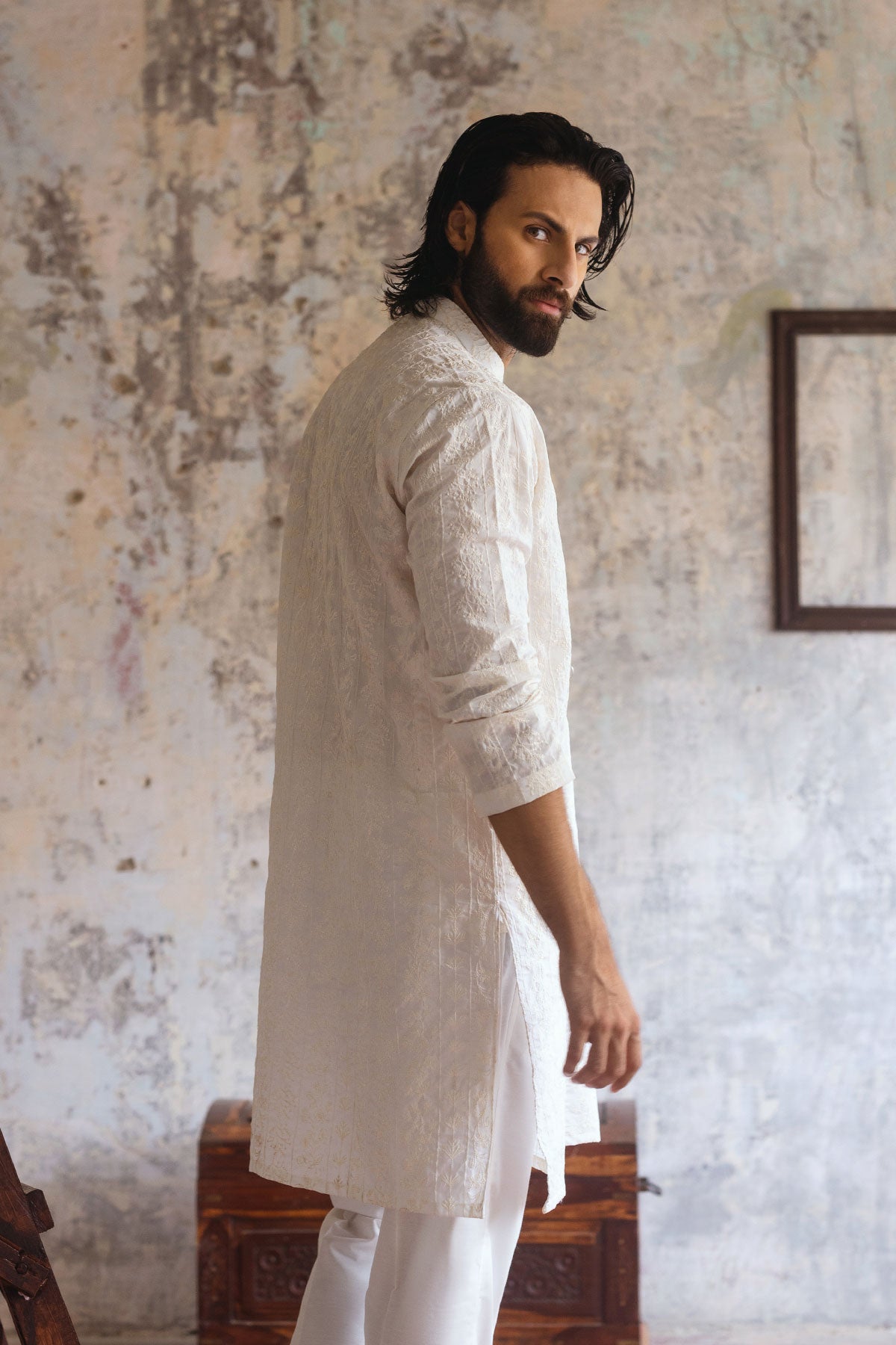 White Embroidered Cotton-Blend Kurta Pajama (2-Piece) - Image 2