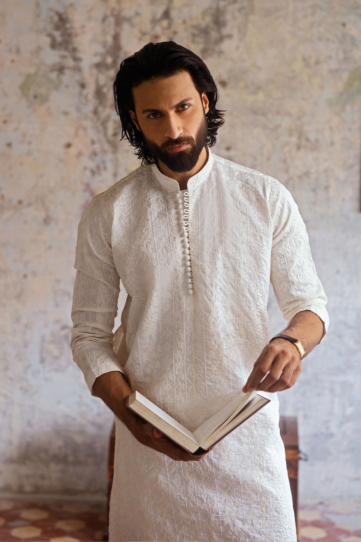 White Embroidered Cotton-Blend Kurta Pajama (2-Piece) - Image 3
