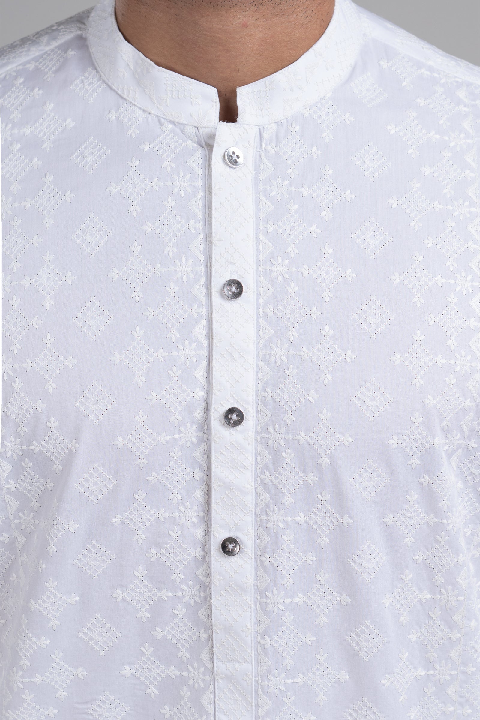 White Embroidered Egyptian Cotton Kurta (2-Piece) - Image 2