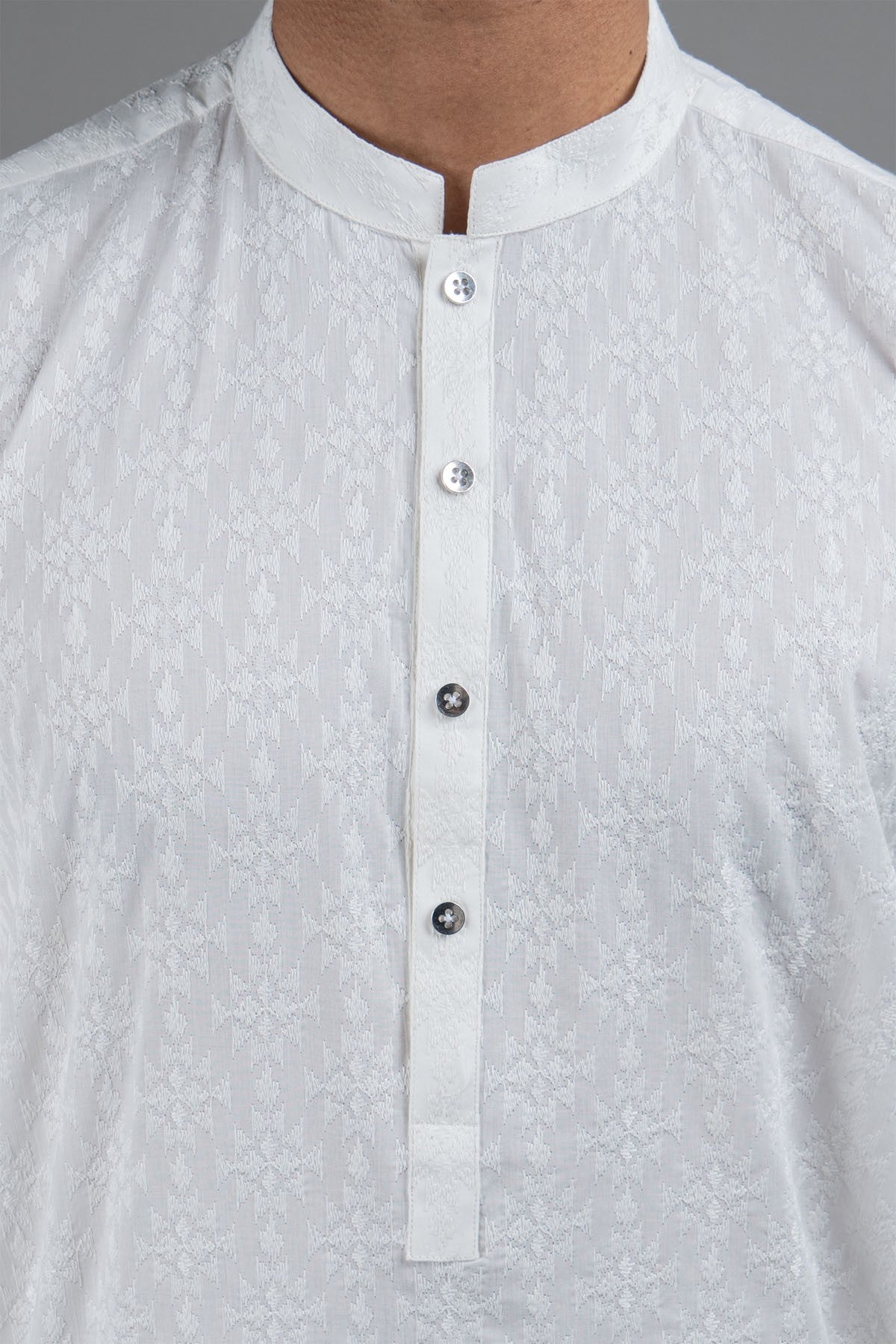 White Embroidered Egyptian Cotton Kurta (2-Piece) - Image 2