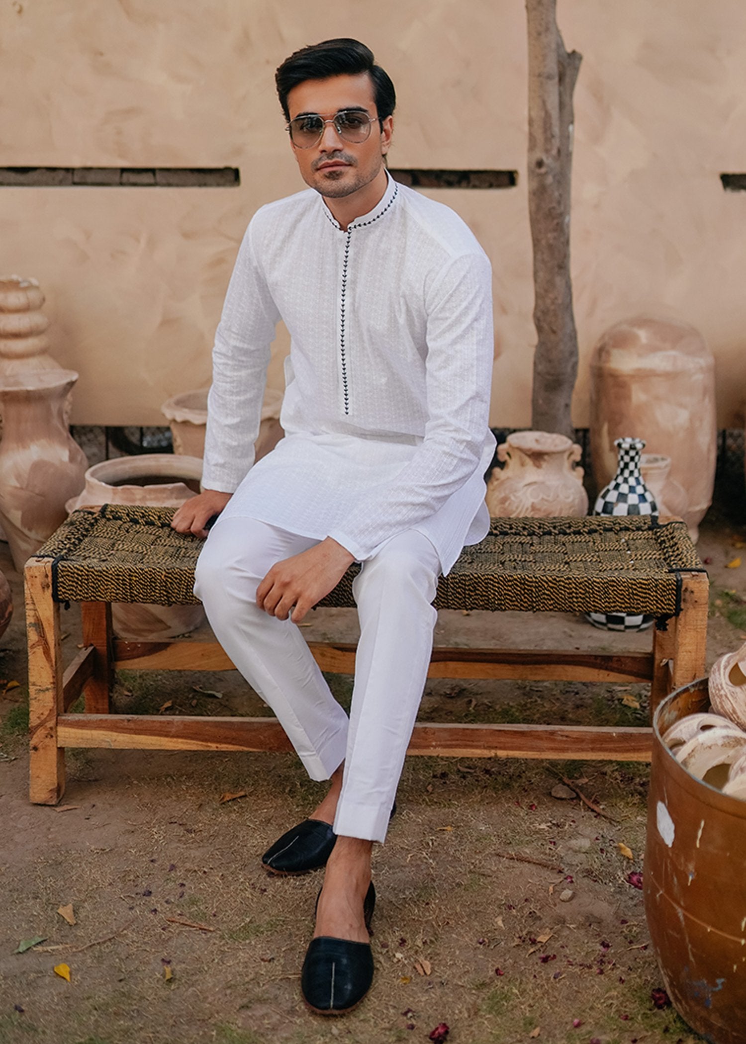 White Chikankari Lawn Kurta with Black Neckline (2-Piece) - Image 3