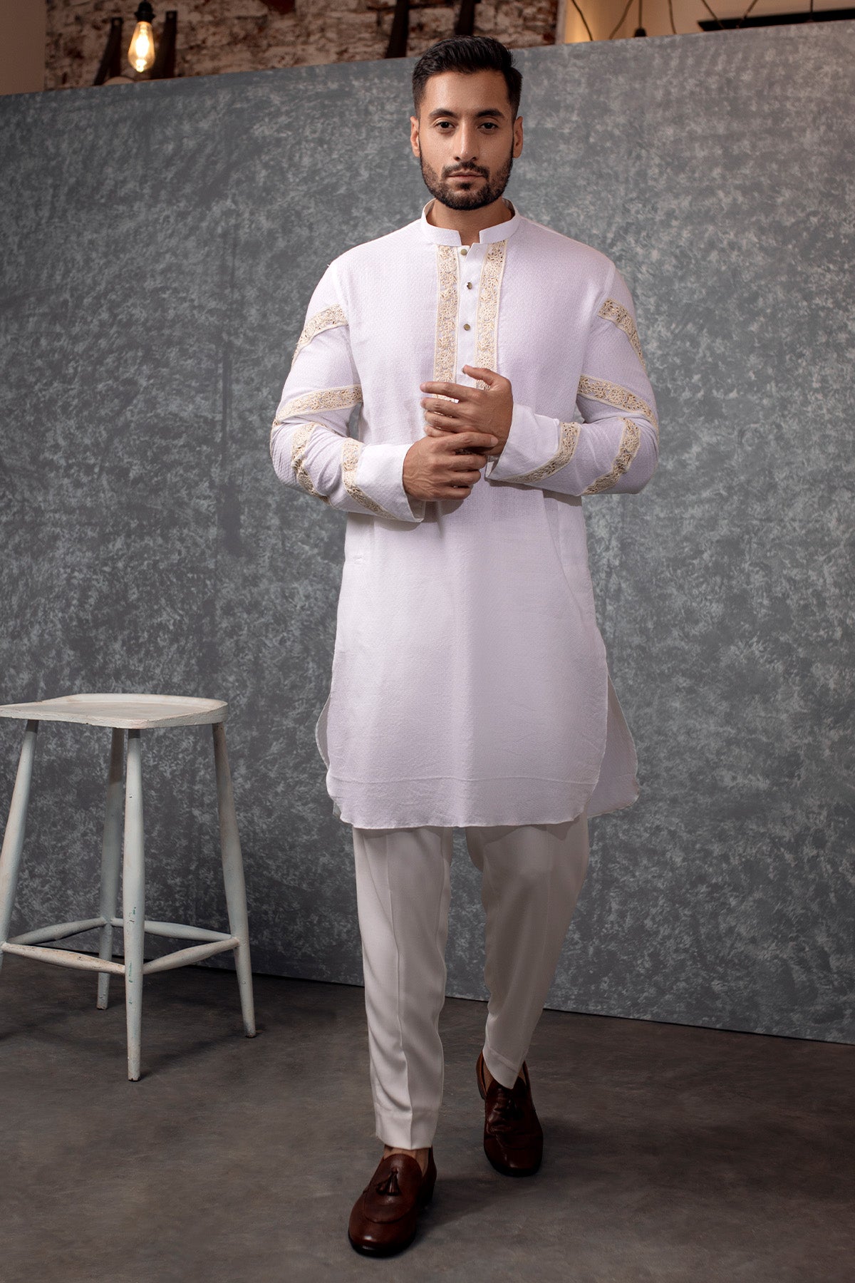 White Beige Embroidered Textured Kurta (2-Piece) - Image 1