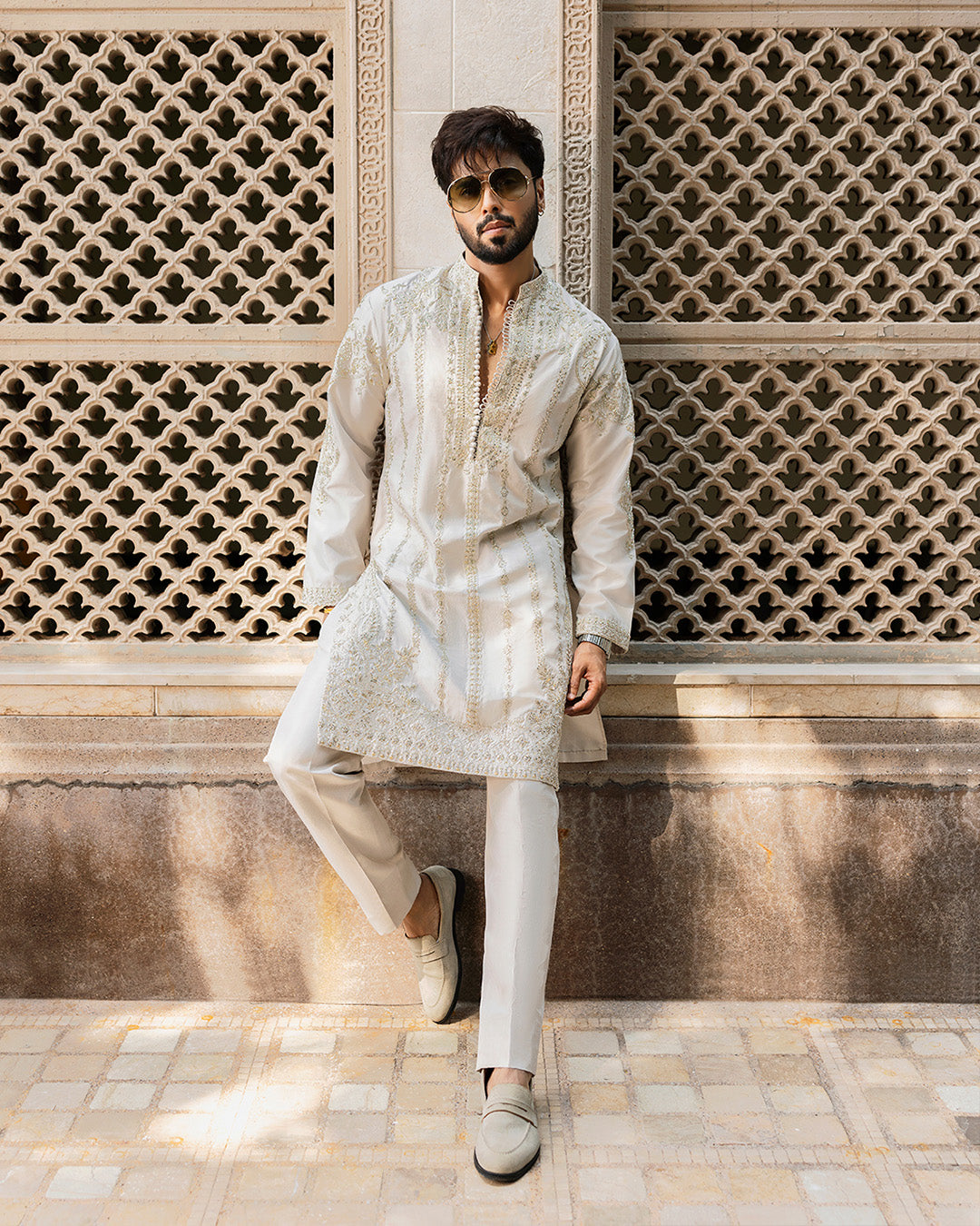 Ash White Embroidered Pure Raw Silk Kurta Set (3-Piece) - Image 3