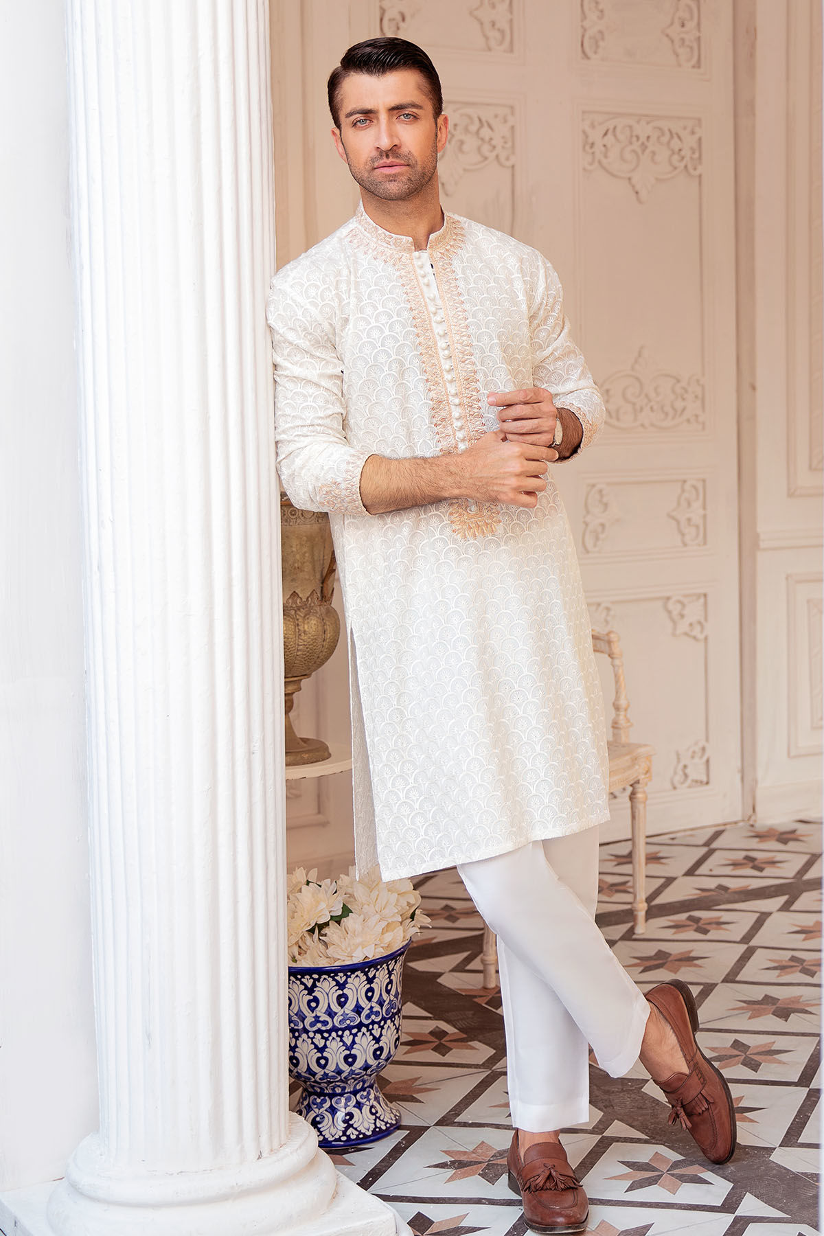 White Self-Embroidered Raw Silk Kurta (1-Pc) - Image 4