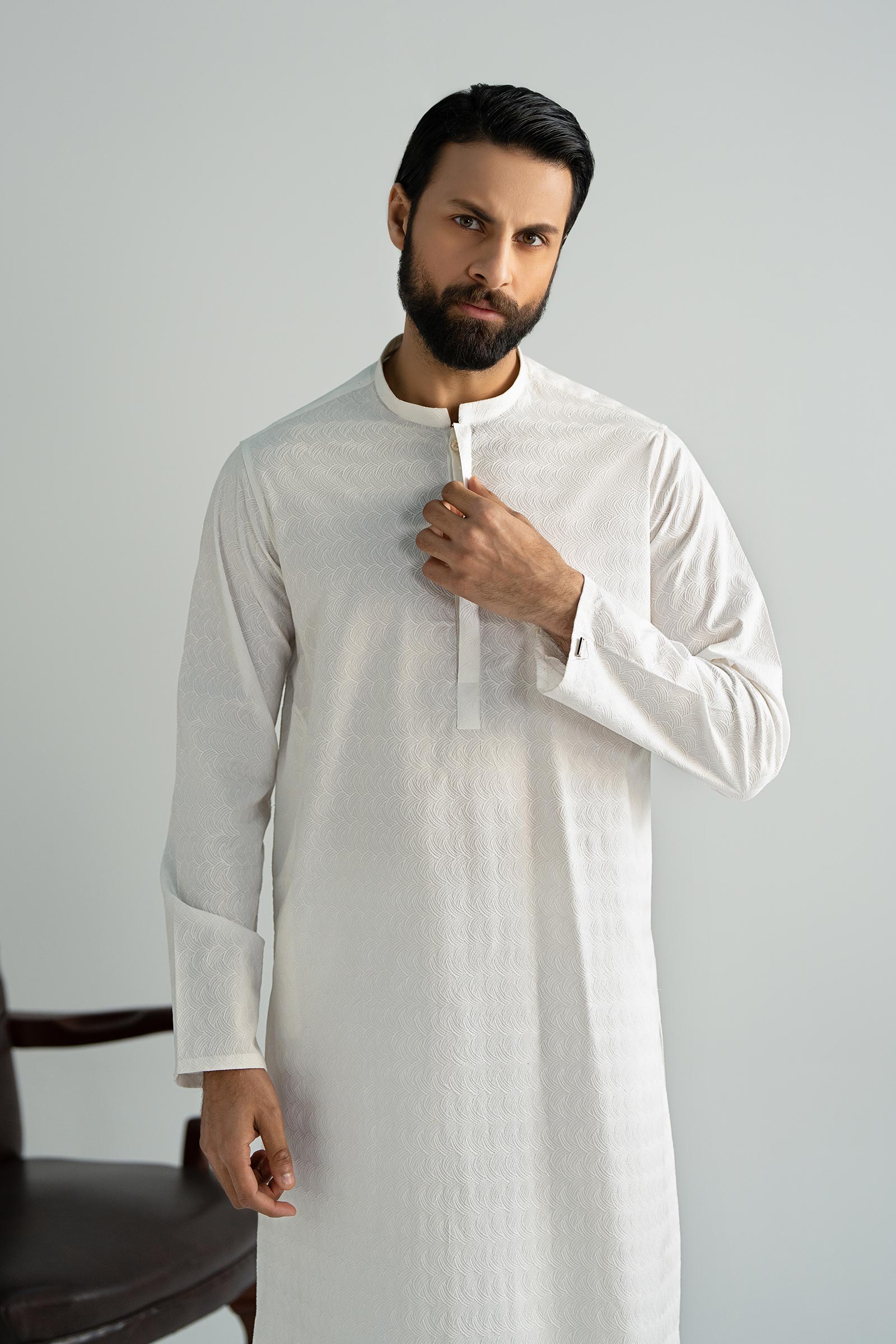 White Schiffli Embroidered Cotton Kurta (2-Piece) - Image 2