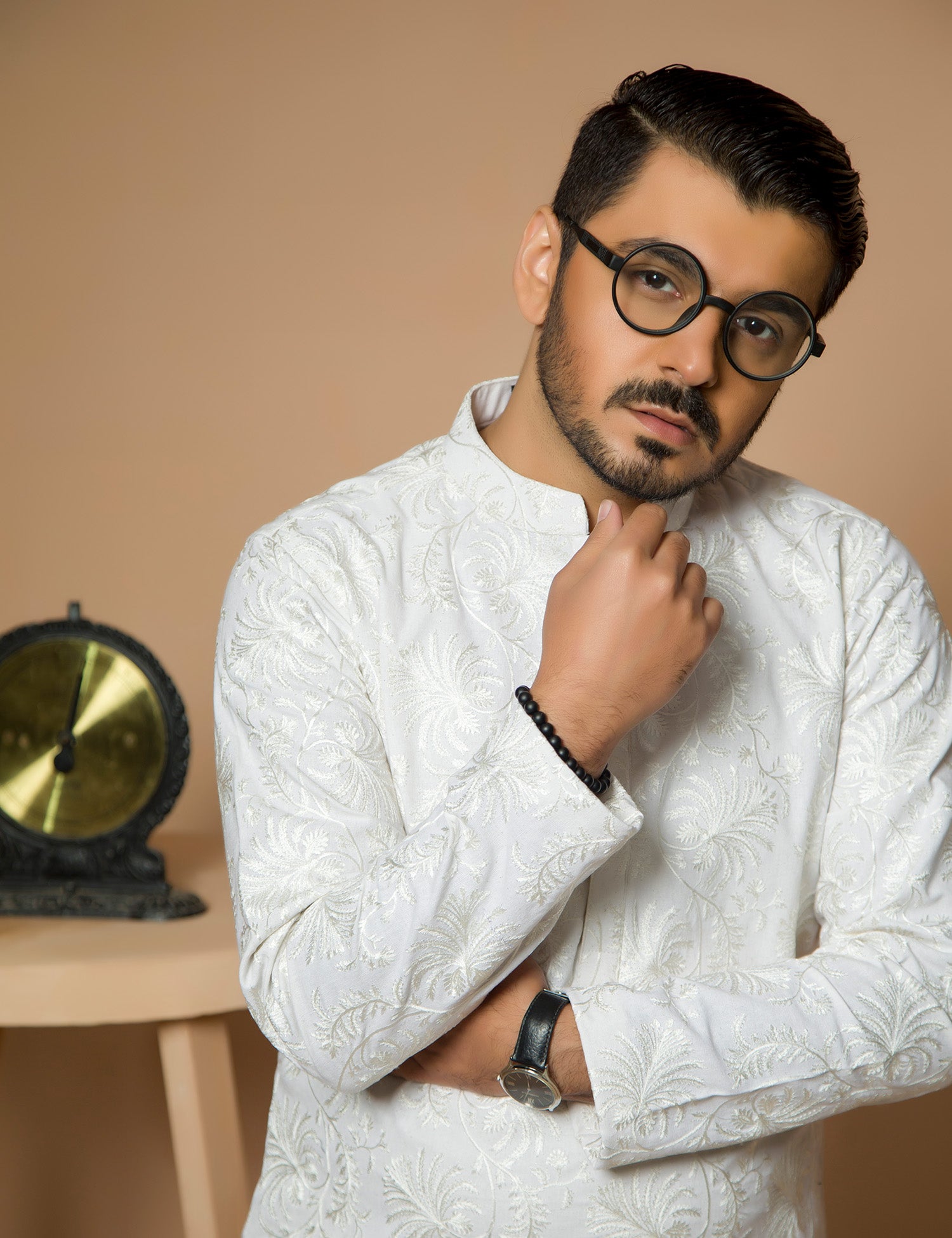 White Embroidered Wash & Wear Kurta Set (2-Piece) - Image 5