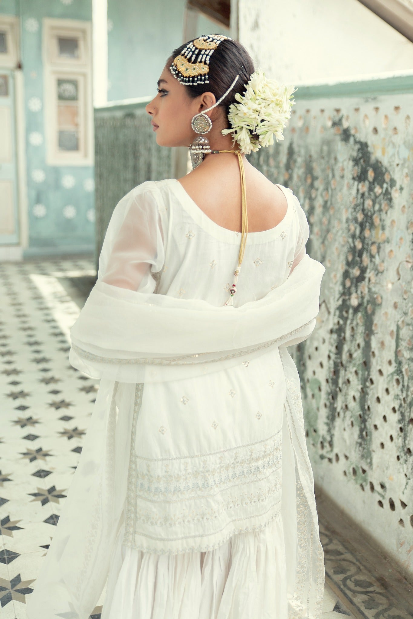 White Embroidered Banarsi Cotton Silk Nawabi Gharara (3-Piece) - Image 4