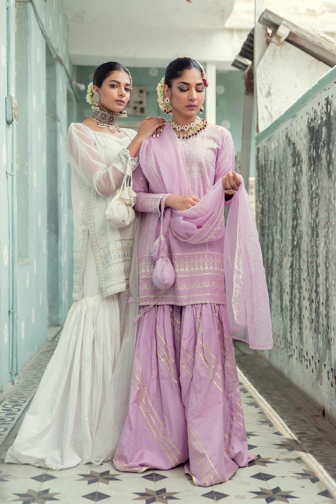 White Embroidered Banarsi Cotton Silk Nawabi Gharara (3-Piece) - Image 7