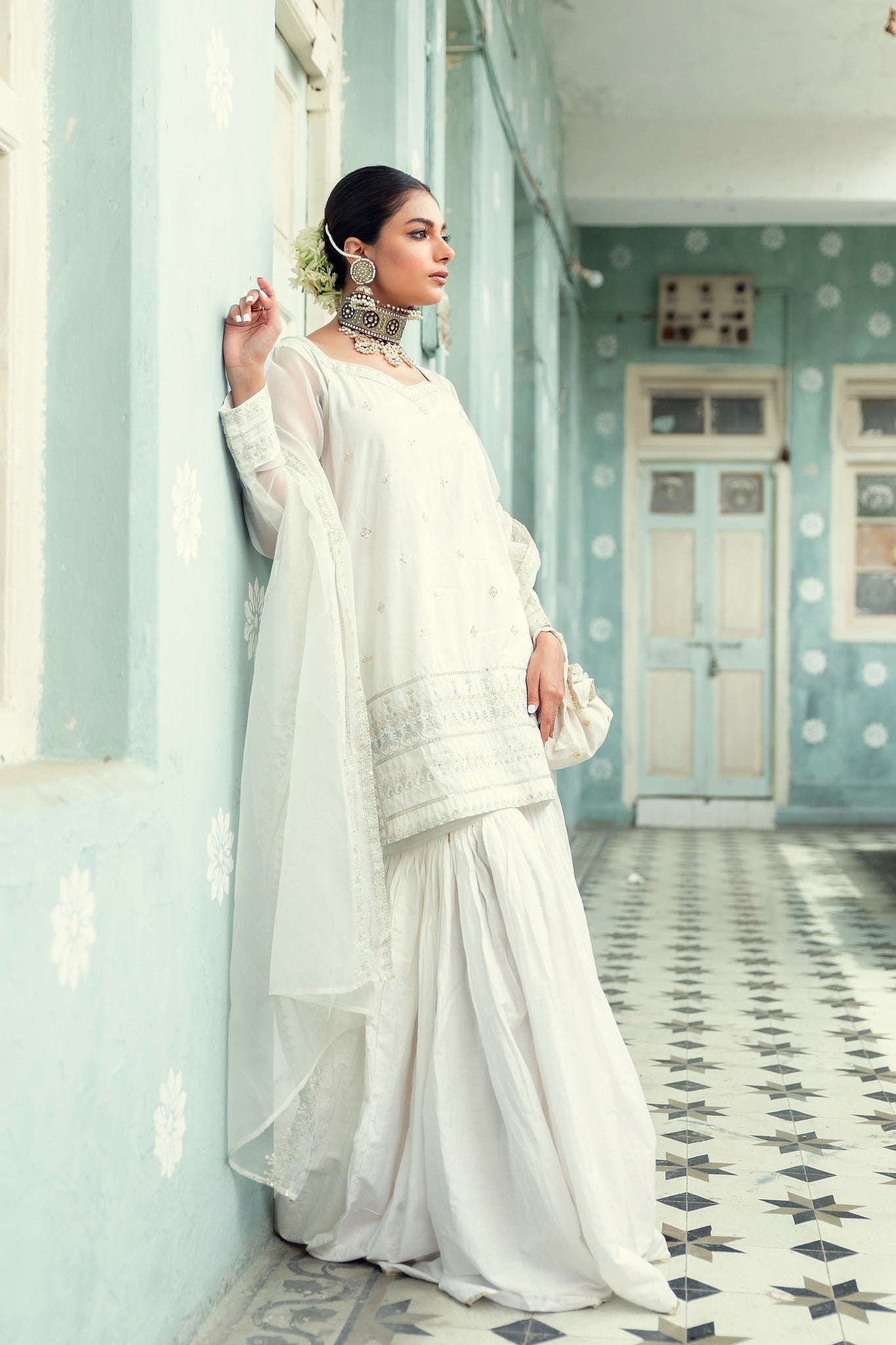 White Embroidered Banarsi Cotton Silk Nawabi Gharara (3-Piece) - Image 9