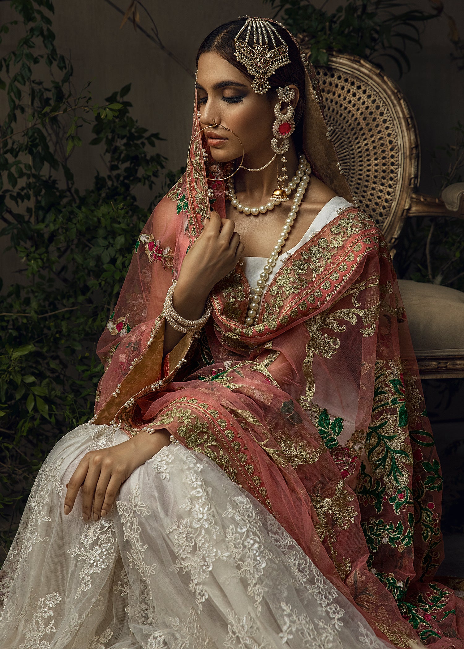 Pakistani Pearl White Aari Embroidered Raw Silk Gharara (3-Piece) - Image 2