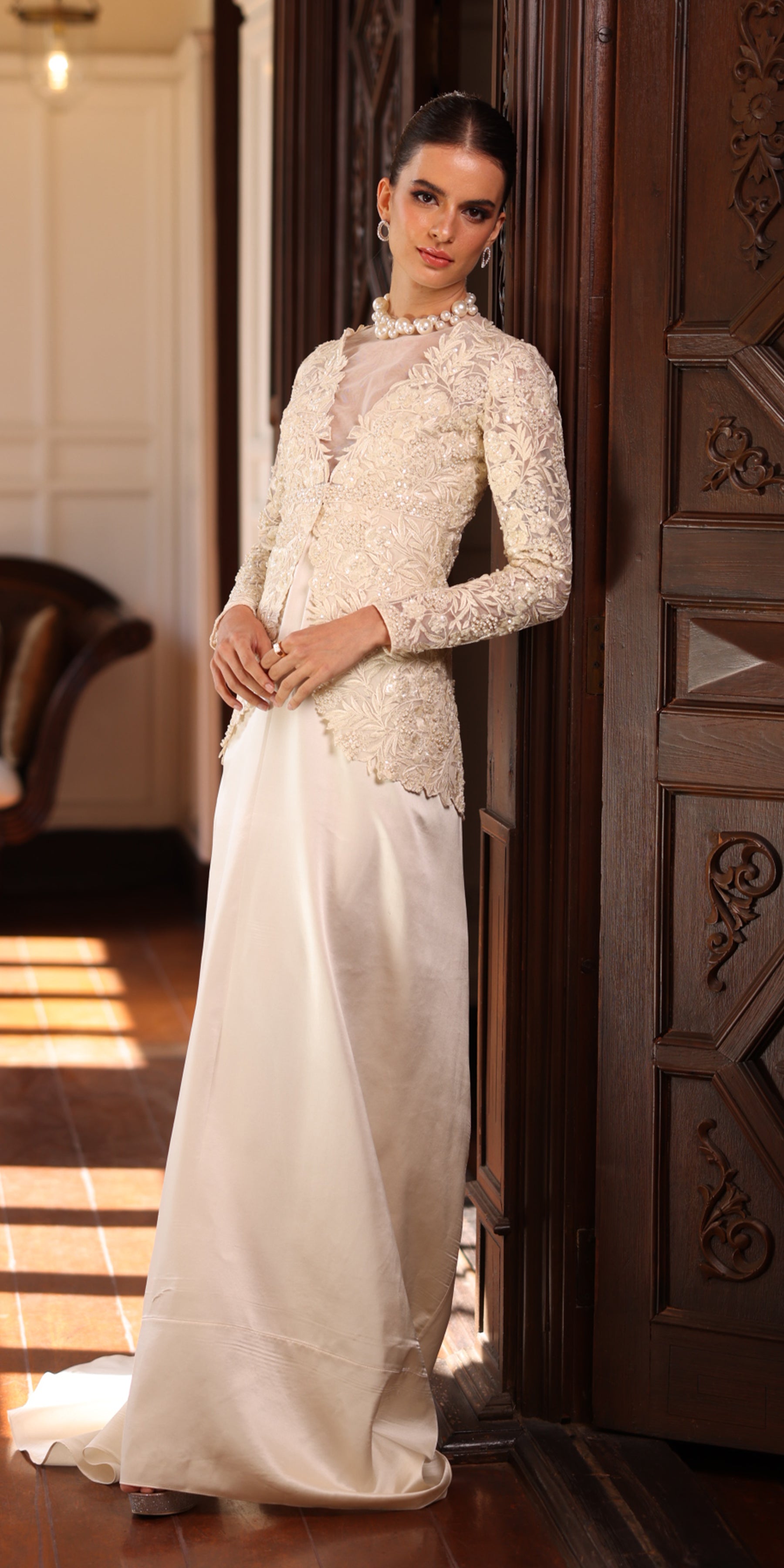 Pearl White Embroidered Tulle Jacket Silk Gown (2-Piece) - Image 9