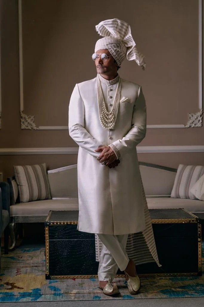 White Embroidered Silk-Blend Groom Sherwani (4-Piece) - Image 2